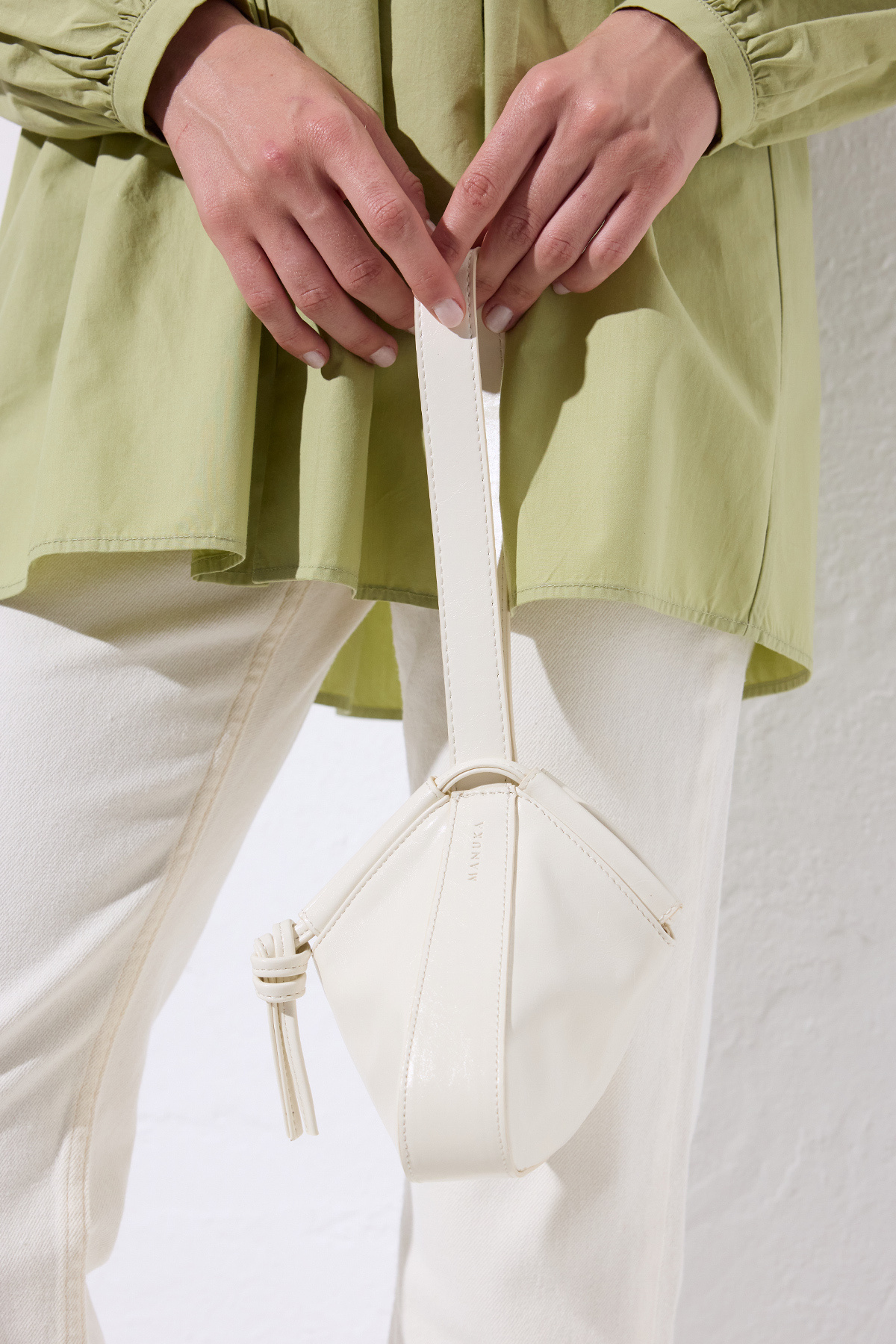 Manuka-Papillon Mini Bag Vanilla 2