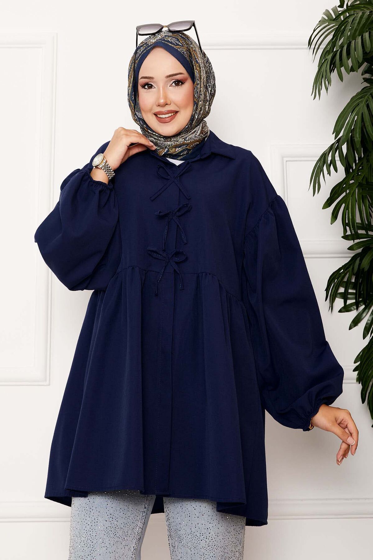 MODA  Balon Kol Fiyonk Bağcık Detaylı Gömlek