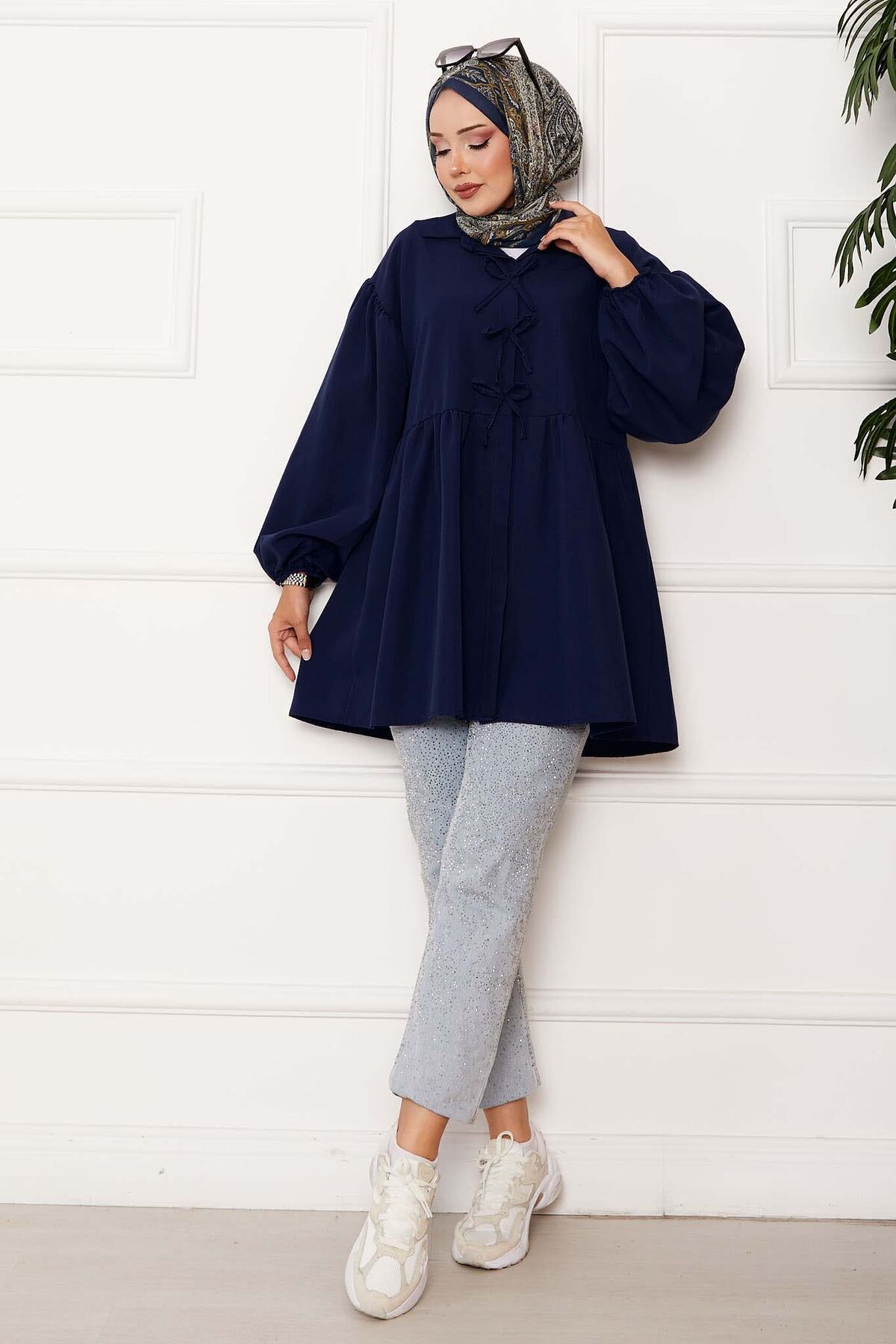 MODA  Balon Kol Fiyonk Bağcık Detaylı Gömlek - Görsel 2