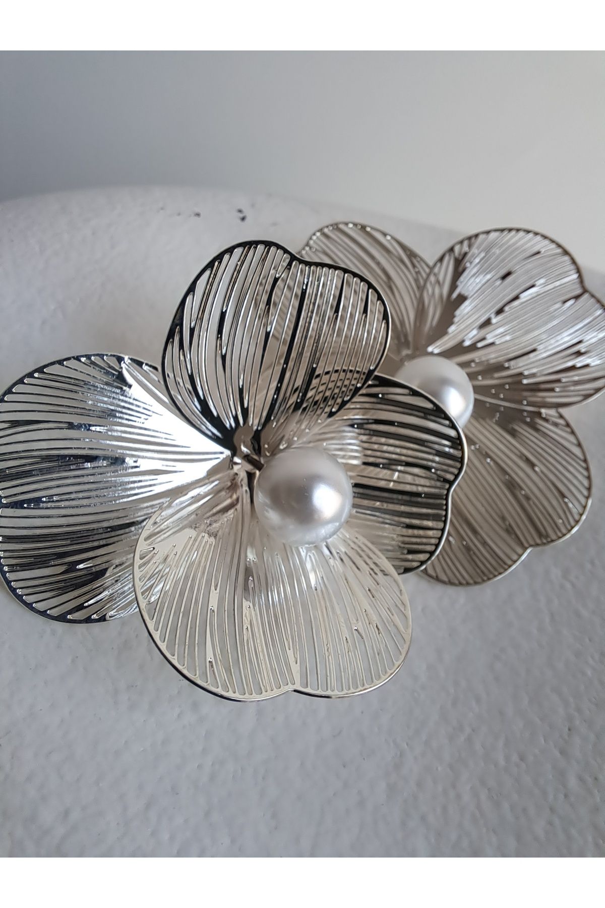 BHR AKSESUAR-Silver Pearl Leaf Earrings 5