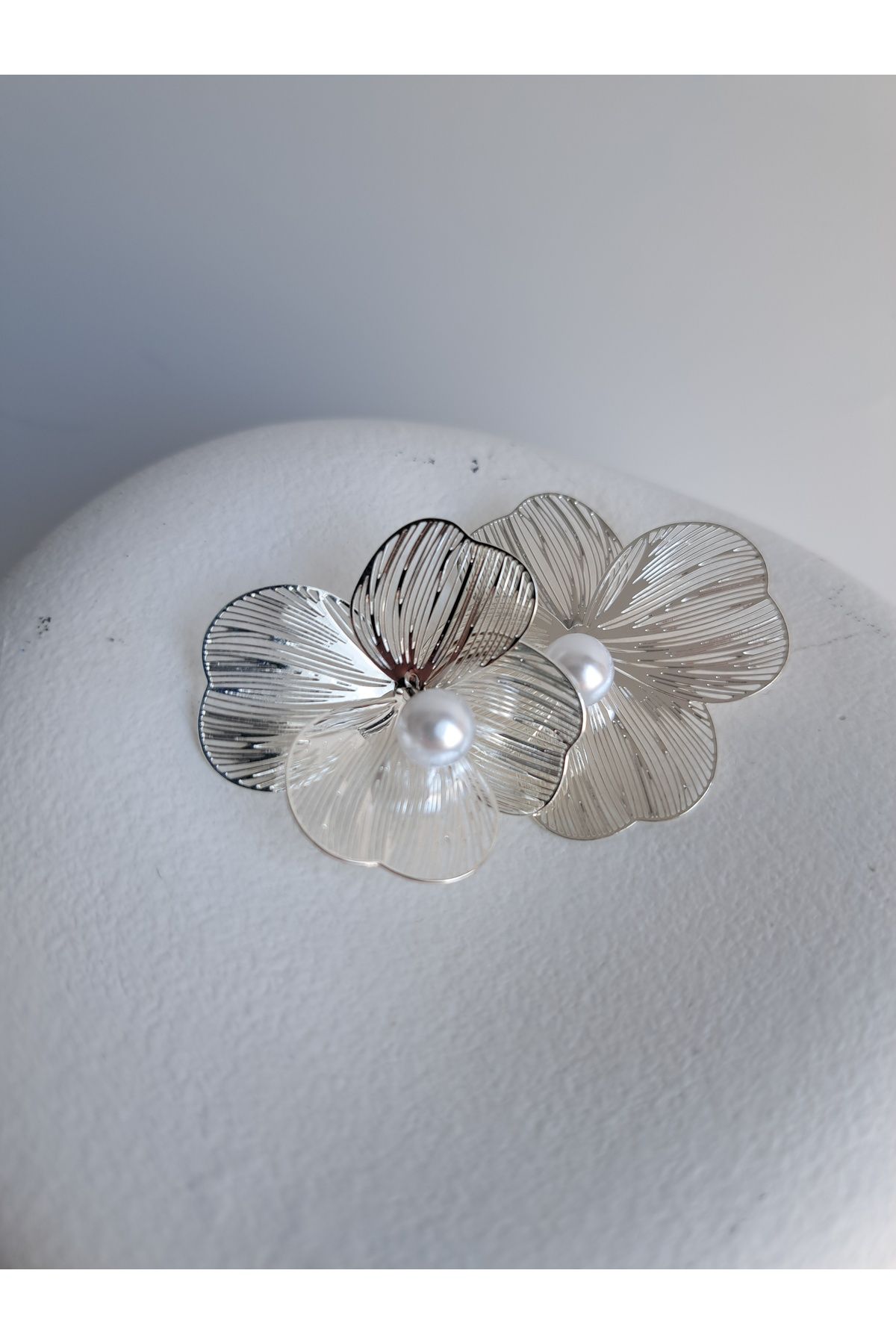 BHR AKSESUAR-Silver Pearl Leaf Earrings 6