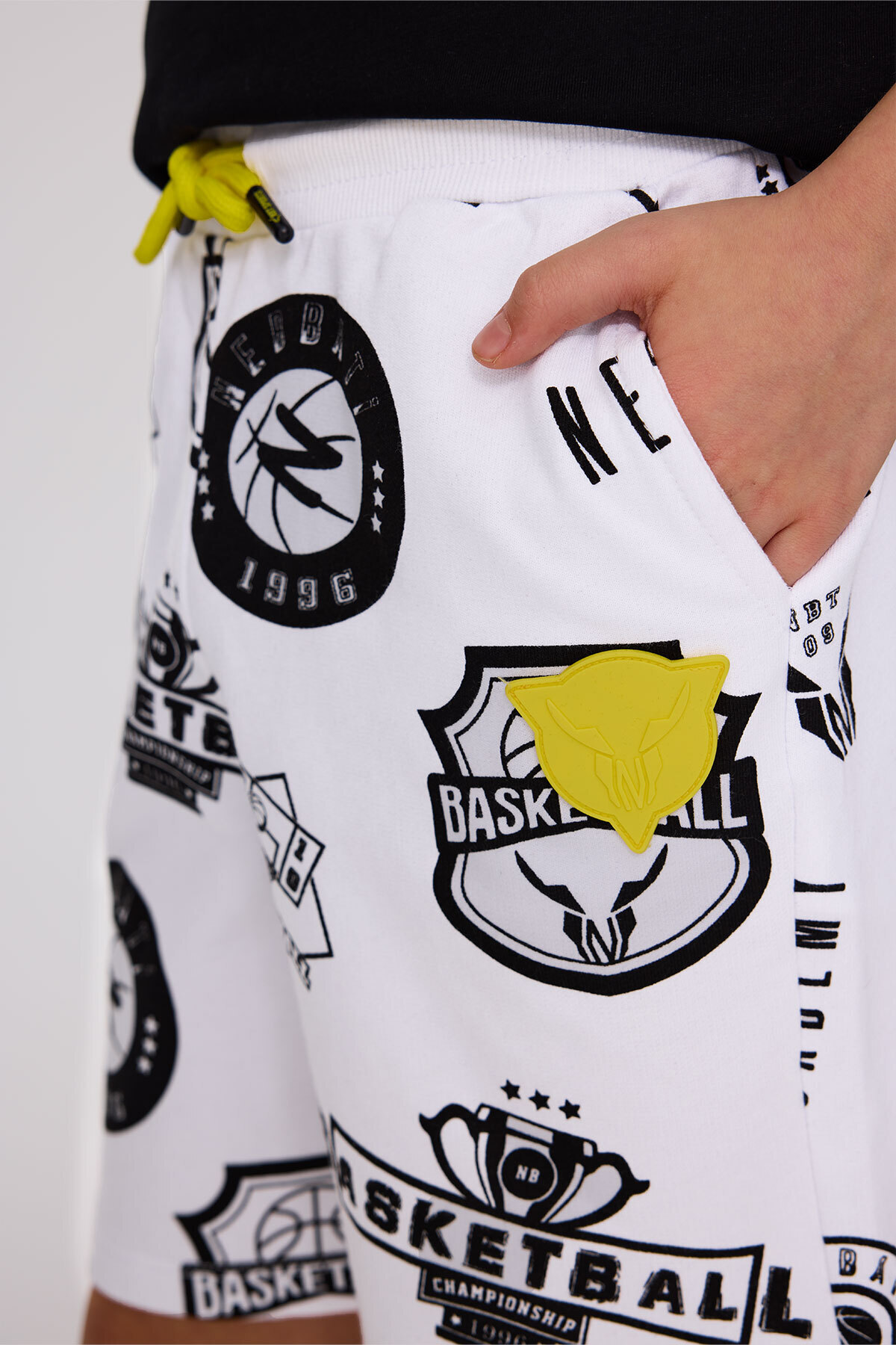 Nebbati-Boy Patterned Shorts 3