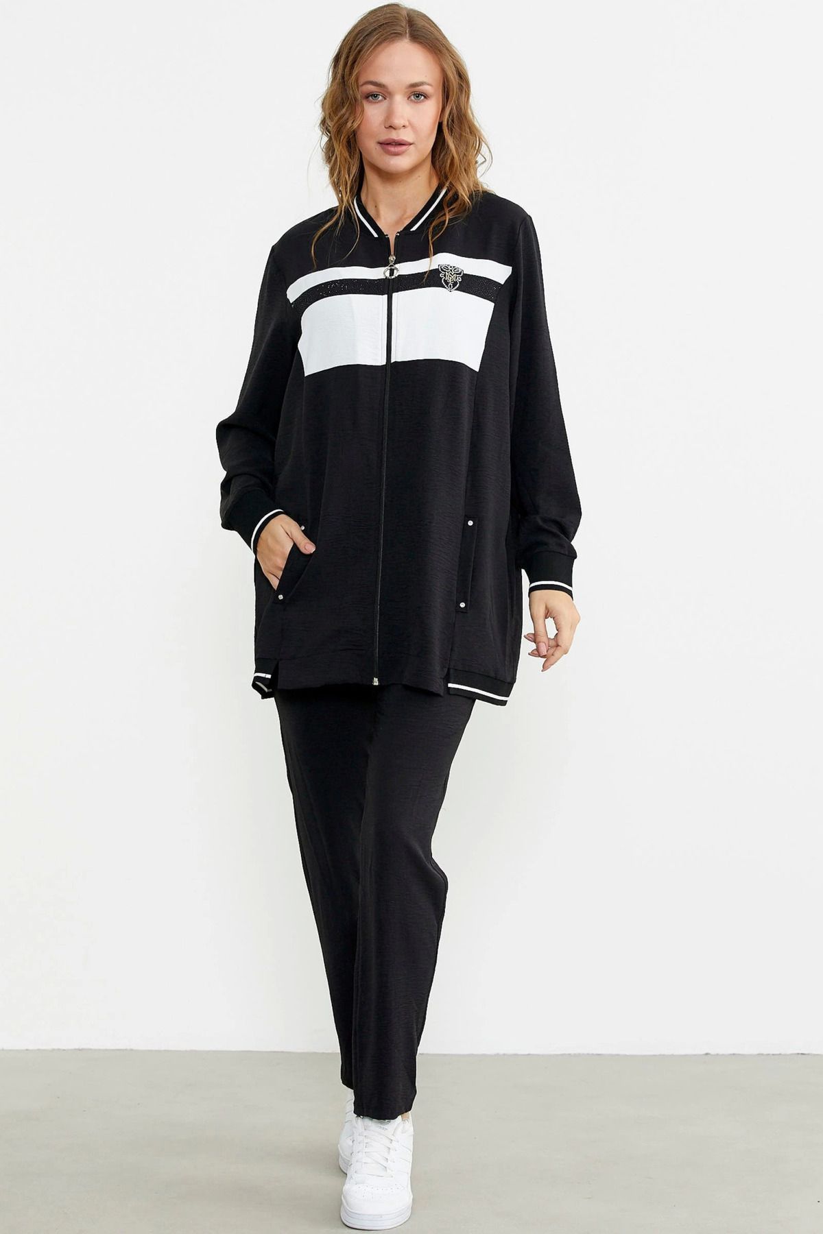 Sementa-Larimar 76456 Comfortable Fit Suit with Block Transition 3