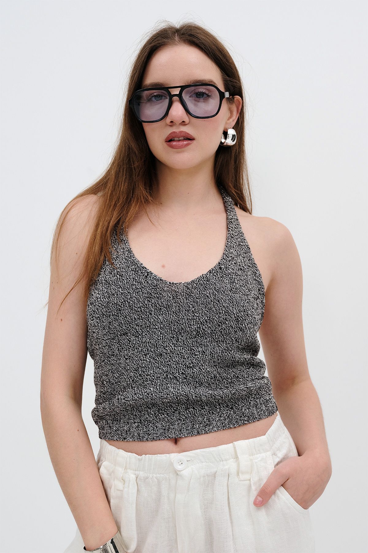 Addax-Backless Knitwear Undershirt A10322 1