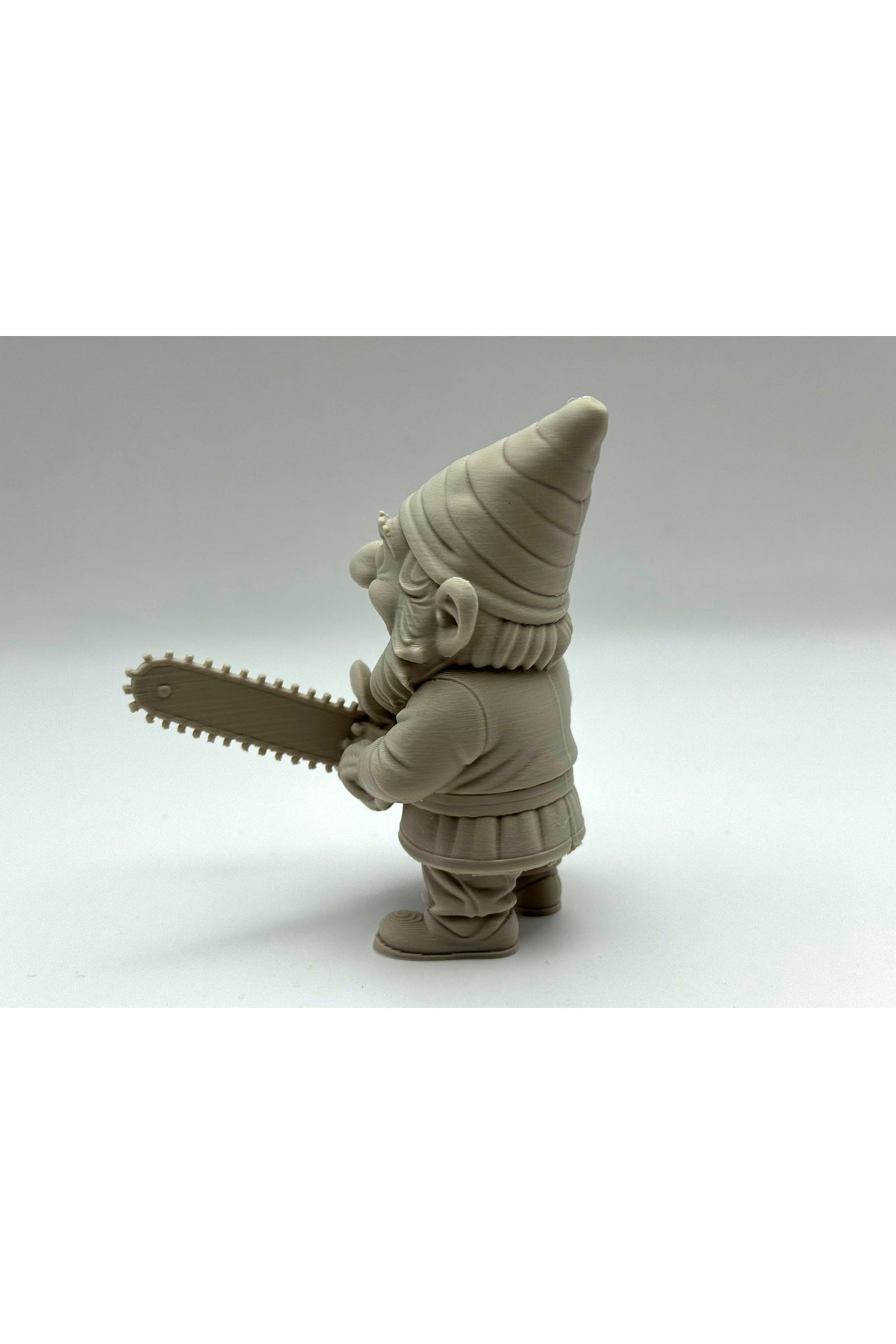 Rebel Gartenzwerg Figur Crazy Dwarf - Sägezwerg 10 CM