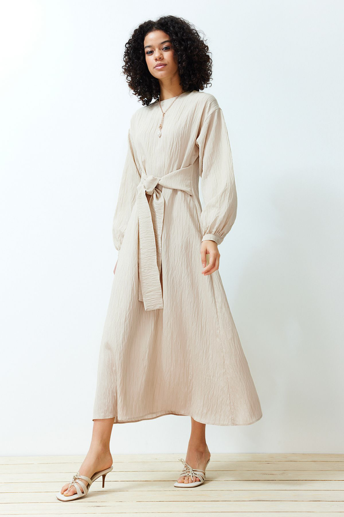 misamisa0309様 Trendyolmilla Modest Bej Önden Bağlamalı Astarsız Dokuma Elbise