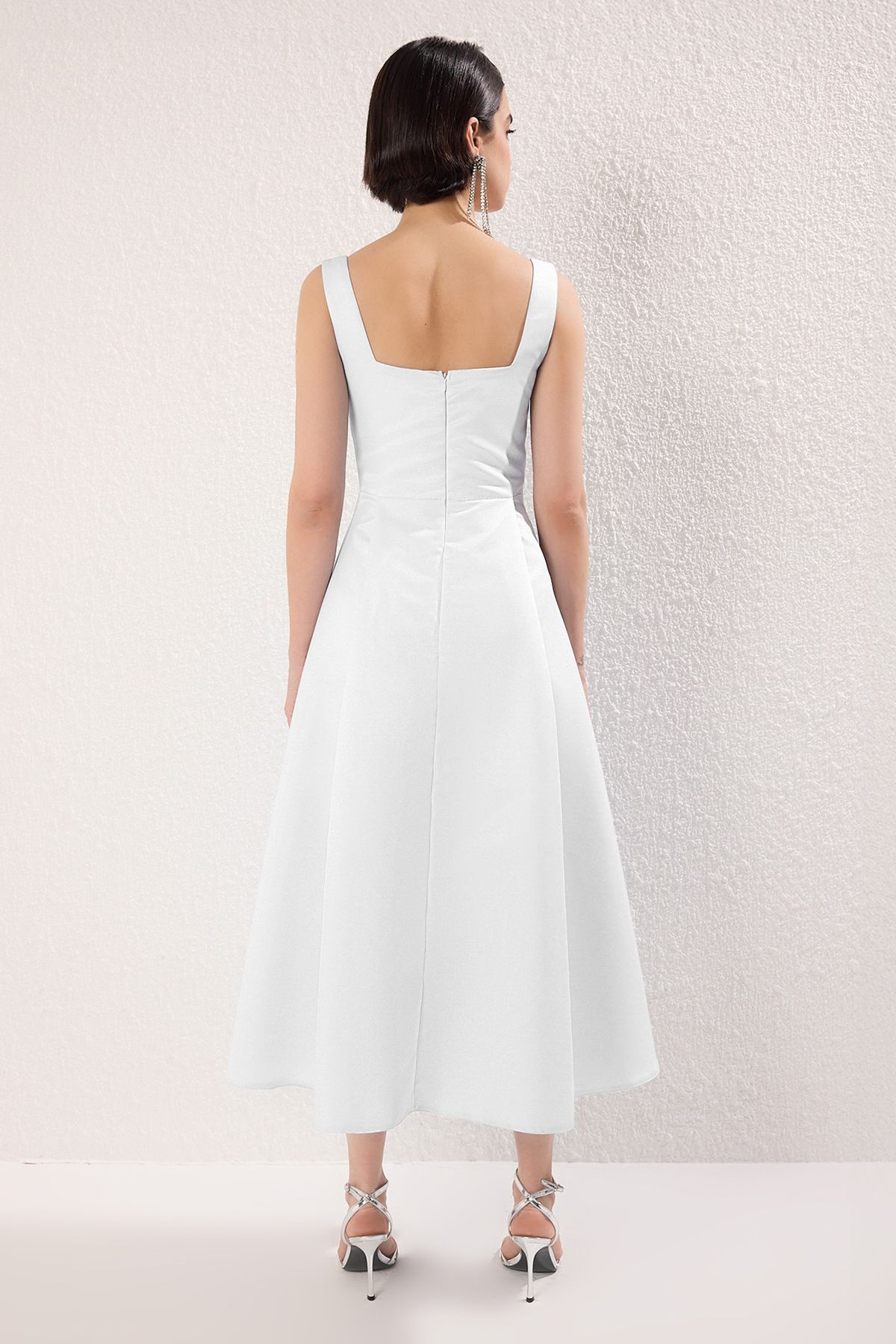 Trendyol Collection-Λευκό A-Line Satin Weaving Κομψό βραδινό φόρεμα επιστροφής στο σπίτι TPRAW25EL00040 9