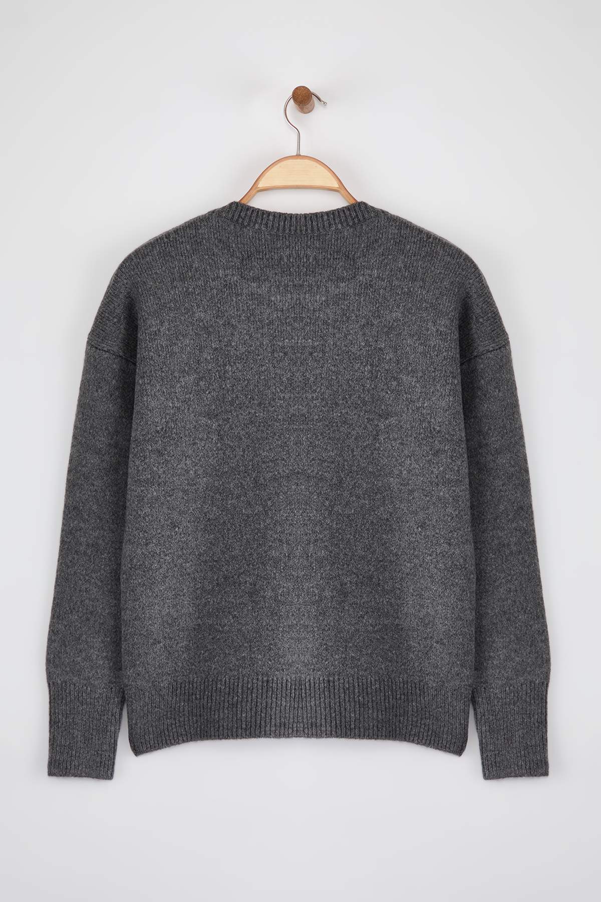 Trendyolmilla  Wardrobe Essentials Antrasit Yünlü Premium İplik Basic Geniş Kalıp Triko Kazak | TWOAW26KZ00065 - Görsel 6