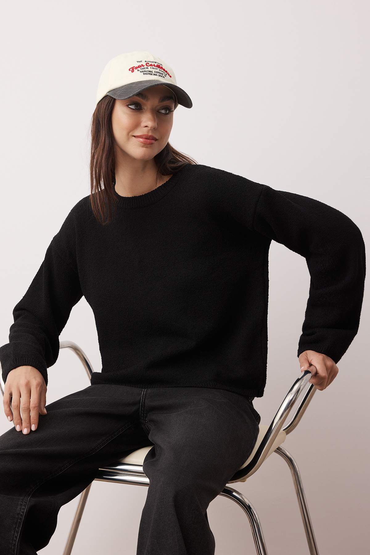 Trendyolmilla  More Sustainable Siyah Pamuklu Geniş Kalıp Basic Triko Kazak TWOAW26KZ00107