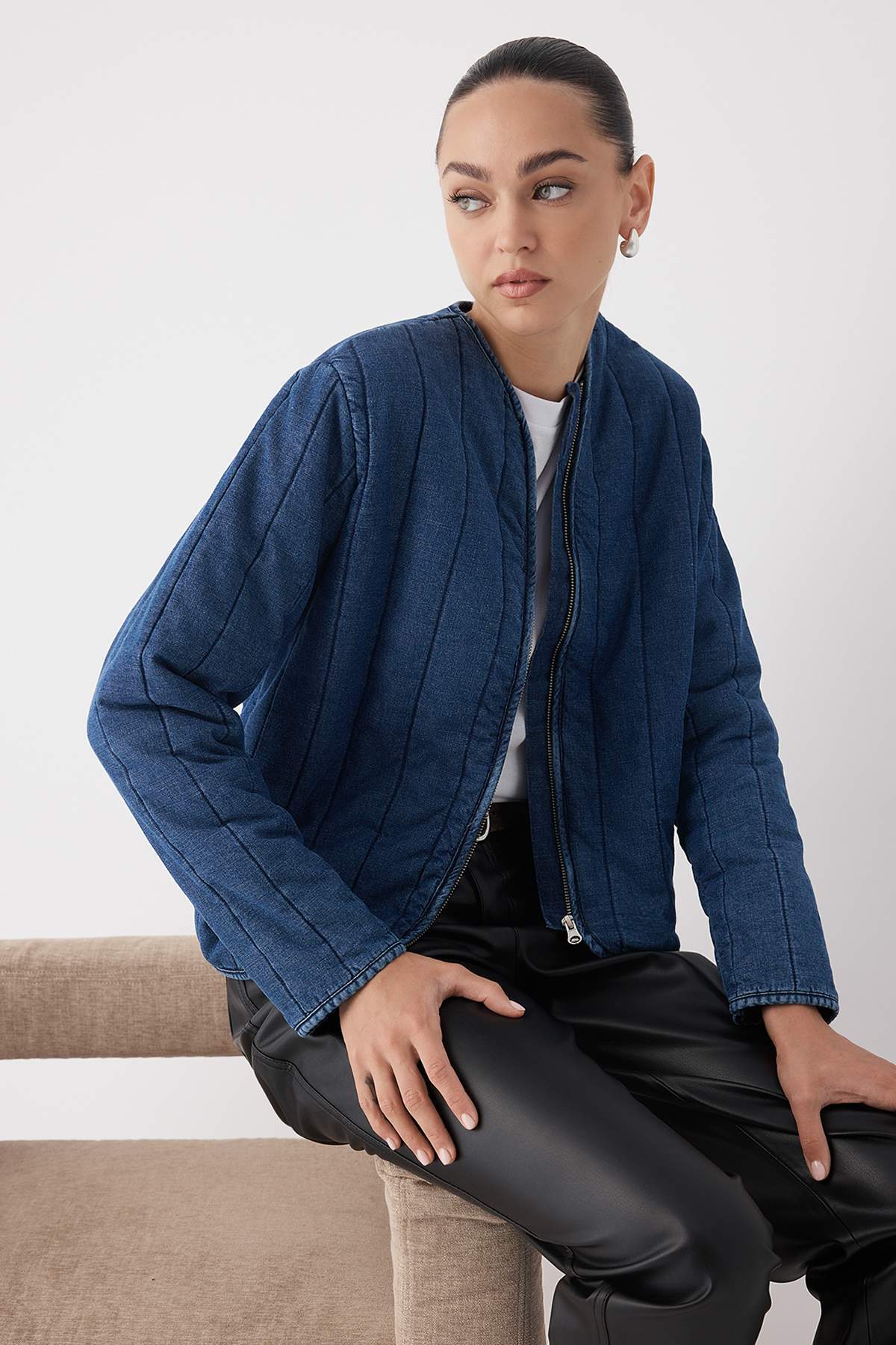 Trendyolmilla Wardrobe Essentials – Koyu Mavi Kapitone Regular