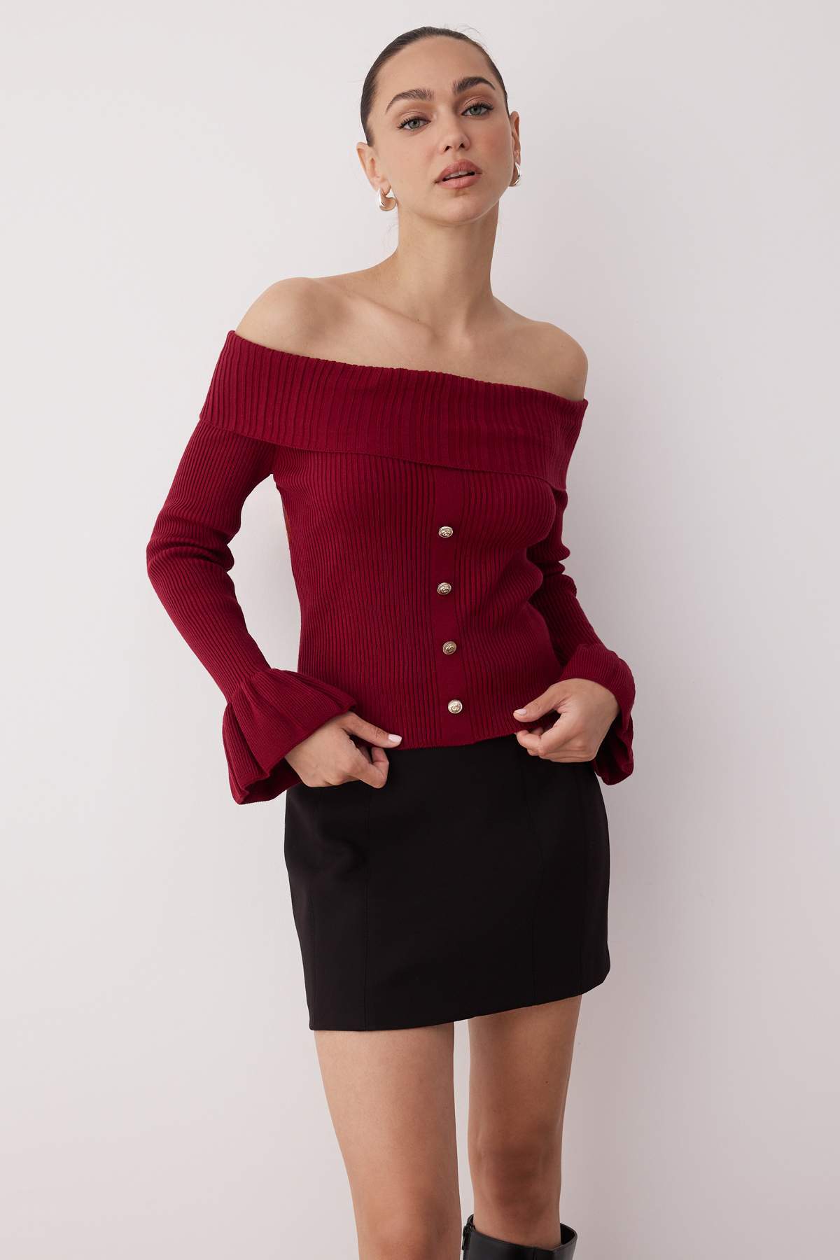 Trendyolmilla Bordo Fitted/Vücuda Oturan Carmen Yaka Fitilli Triko Kazak TWOAW26KZ00010