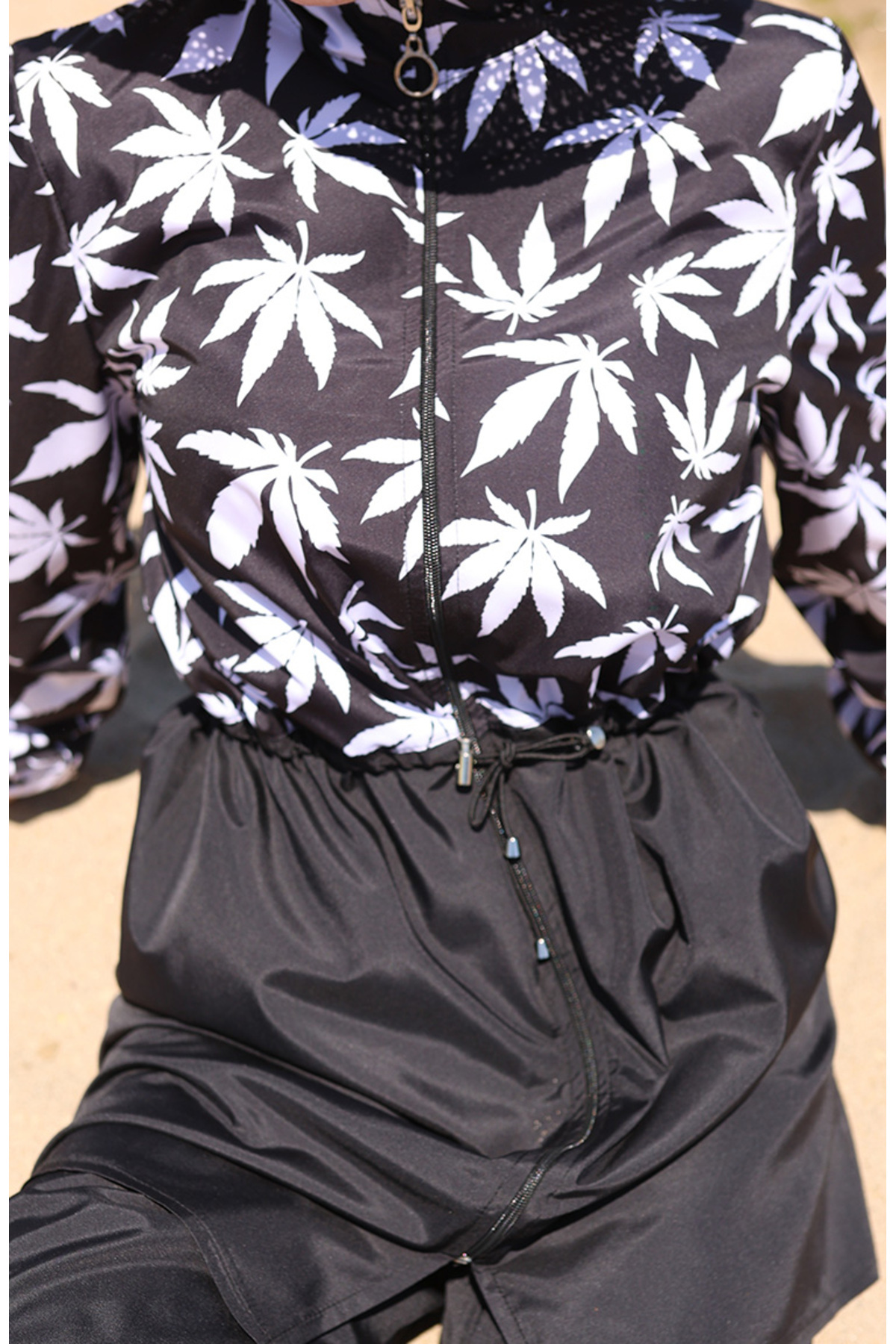 sefamerve-Elastic Waist Floral Patterned Zippered Hijab Swimsuit with Bonnet Gift 9005D-01 Black White 5