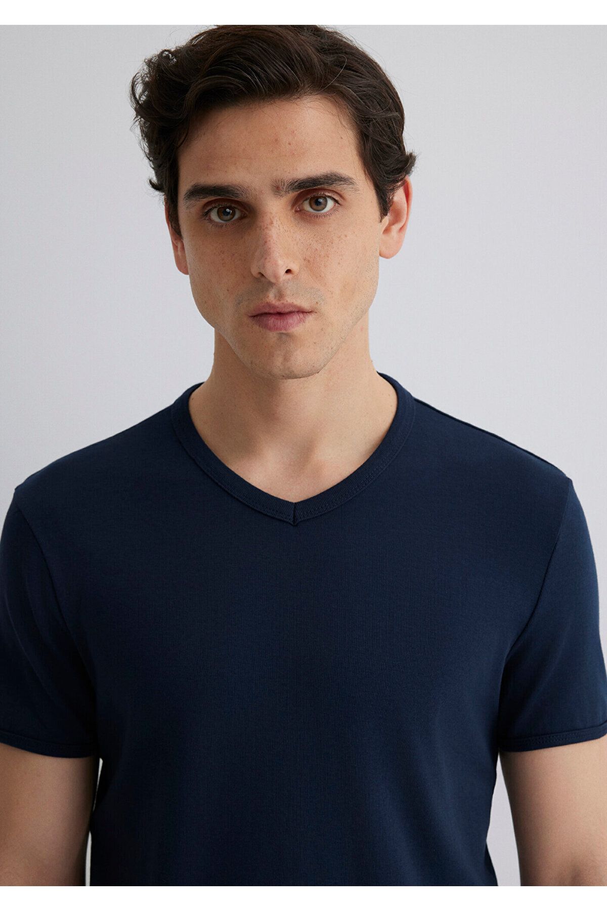 Mavi-Rib Detailed V-Neck Navy Blue T-Shirt Fitted / Fitted Cut 063748 -17588 5