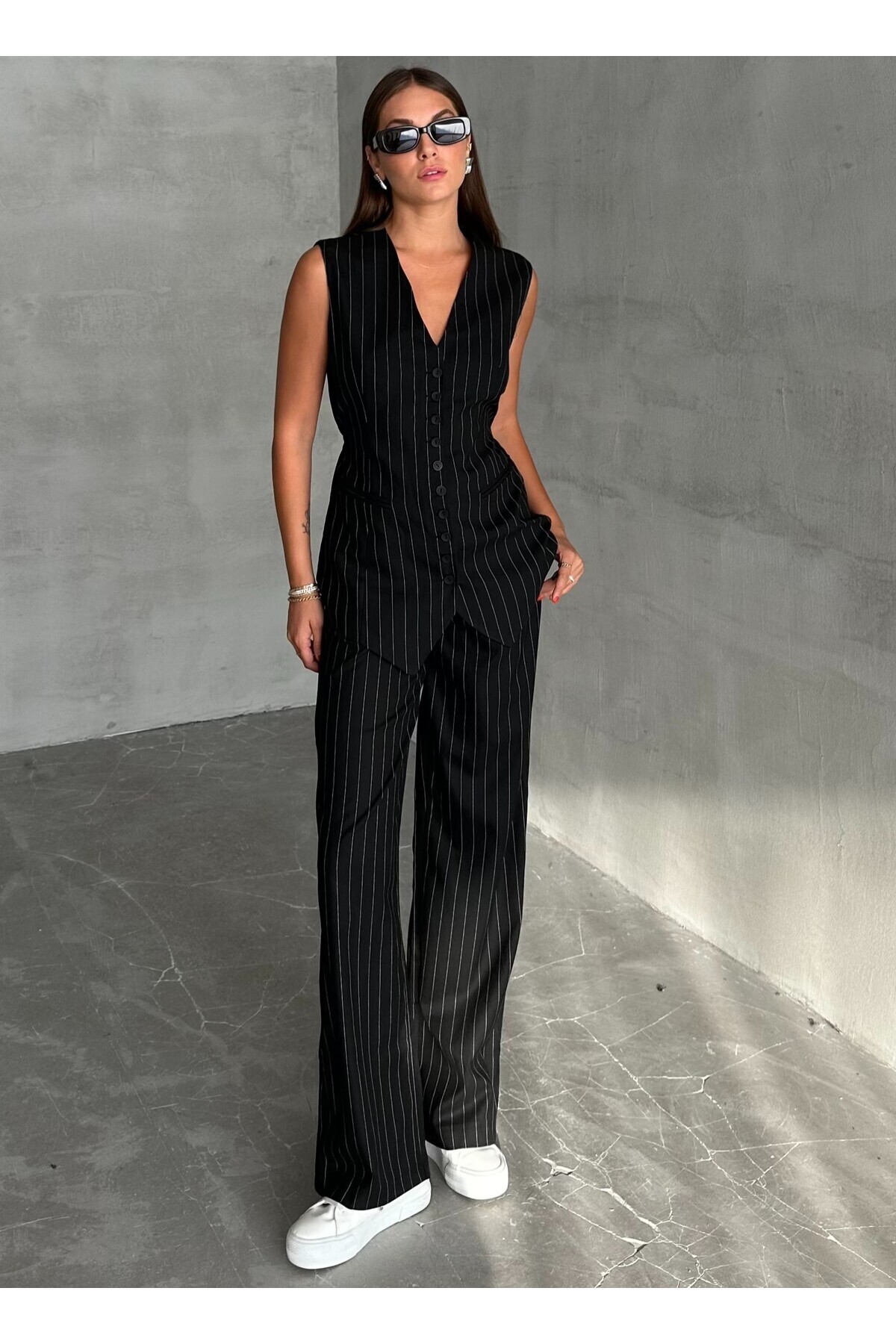 My Blog Fekete csíkos, nulla ujjú mellény nadrág szett - 8432