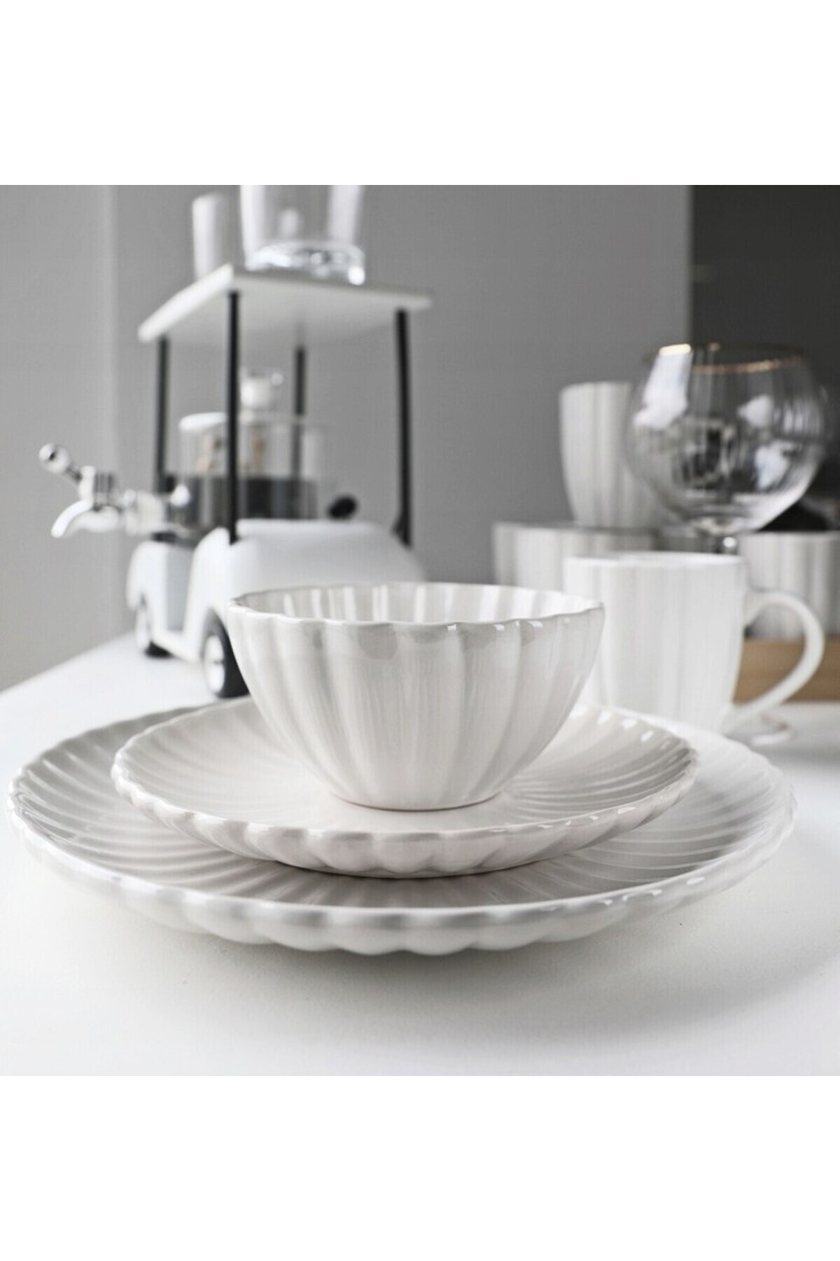 Tavola-White Porcelain Dinner Set 18 Pcs Farfurii Dining Set Plate Set Dishwasher Microwave Safe 3