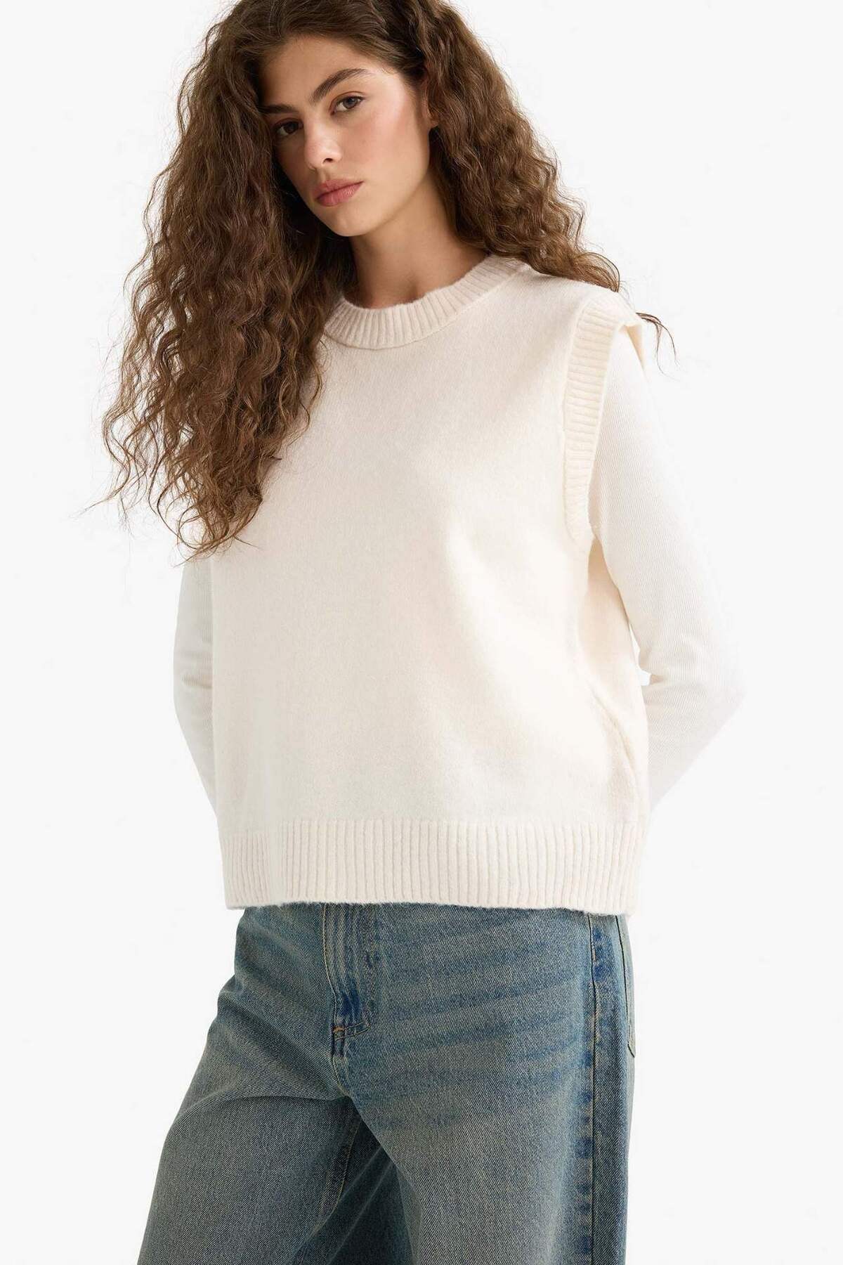 DeFacto-Regular Fit Basic Plain Crew Neck Sweater Sweater D5364Ax25Wn 1