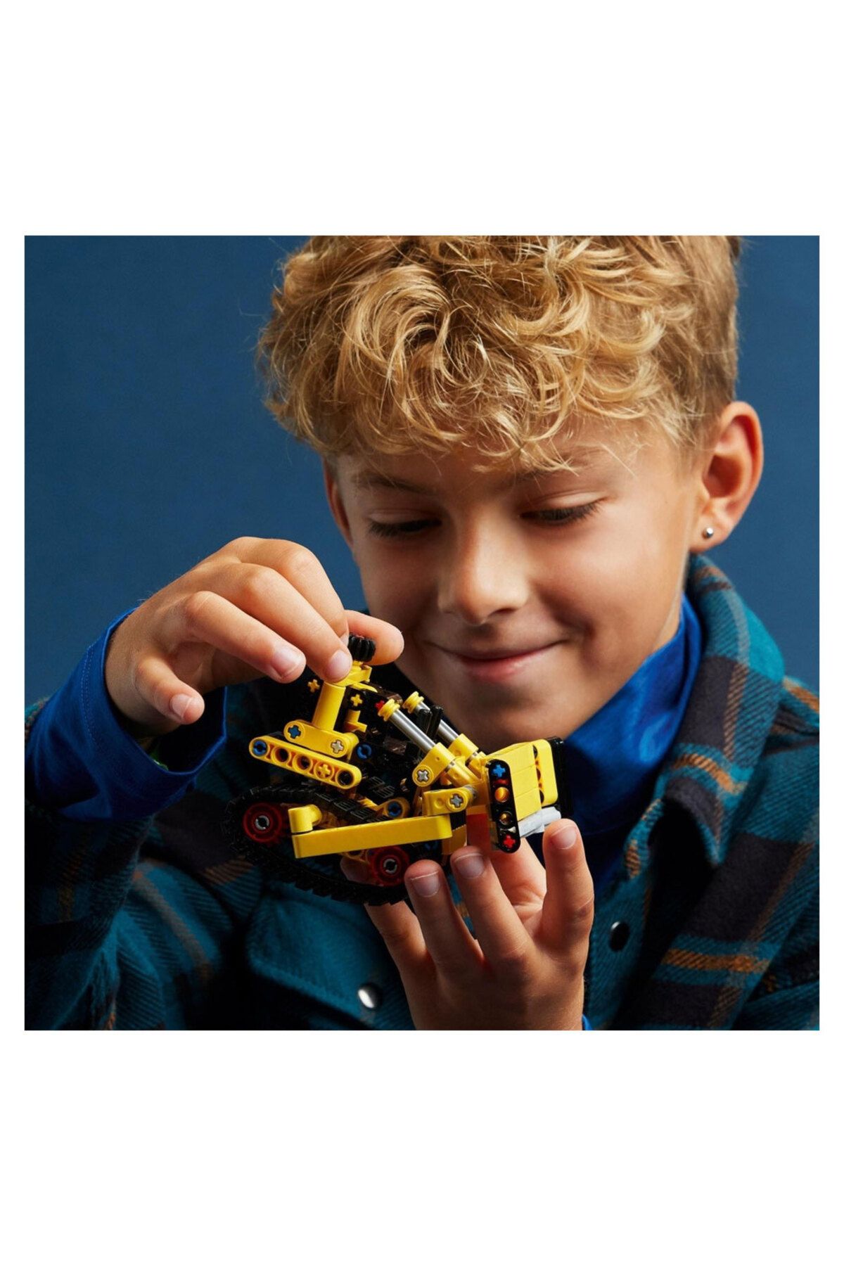 LEGO-® Technic Heavy Work Bulldozer 42163 - Construction Set for Ages 7 and Up (195 Pieces) 9