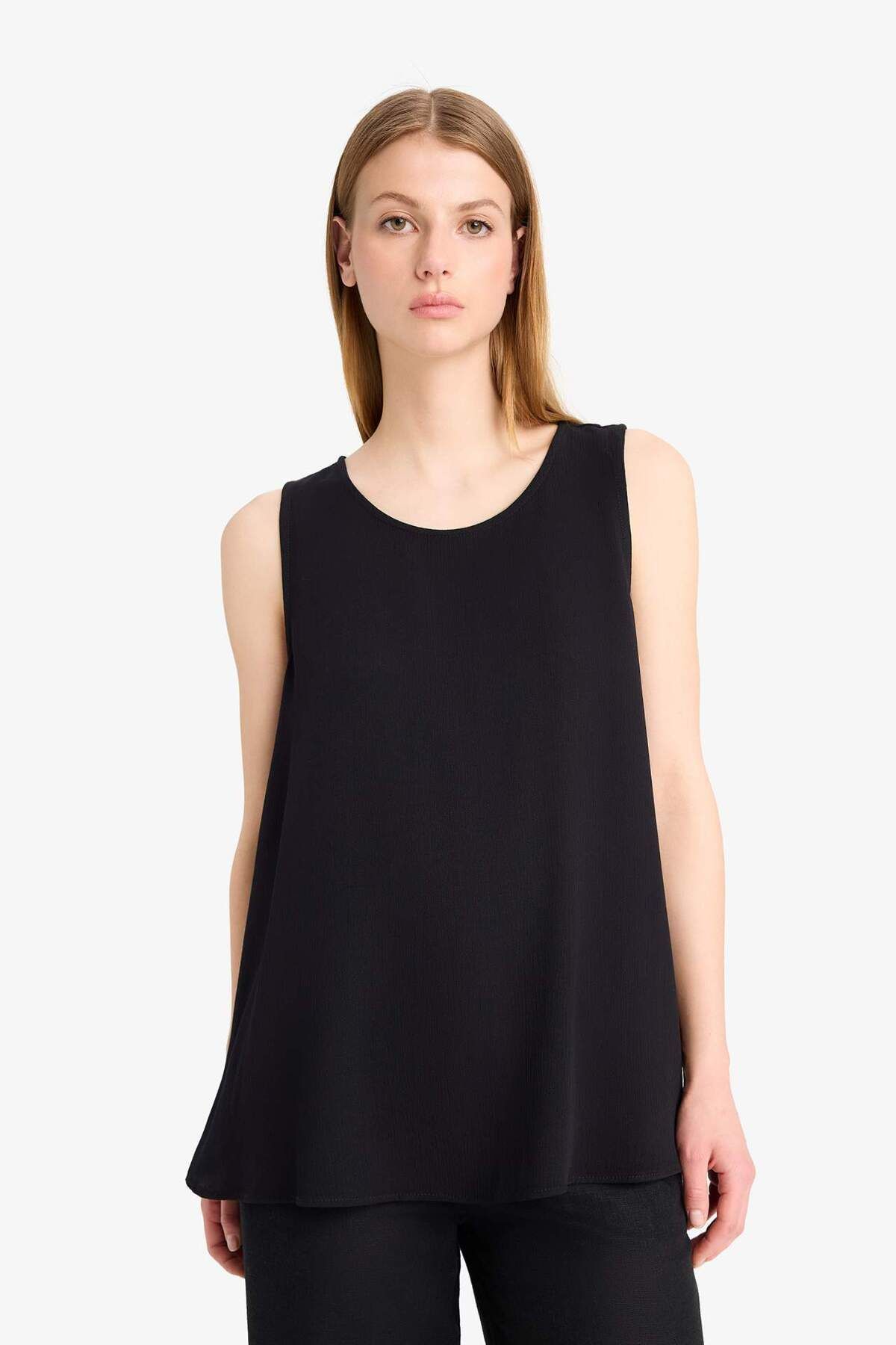 DeFacto-Regular Fit Round Neck Sleeveless Black Beach Top-Fall in Love D9762Ax25Sm 3