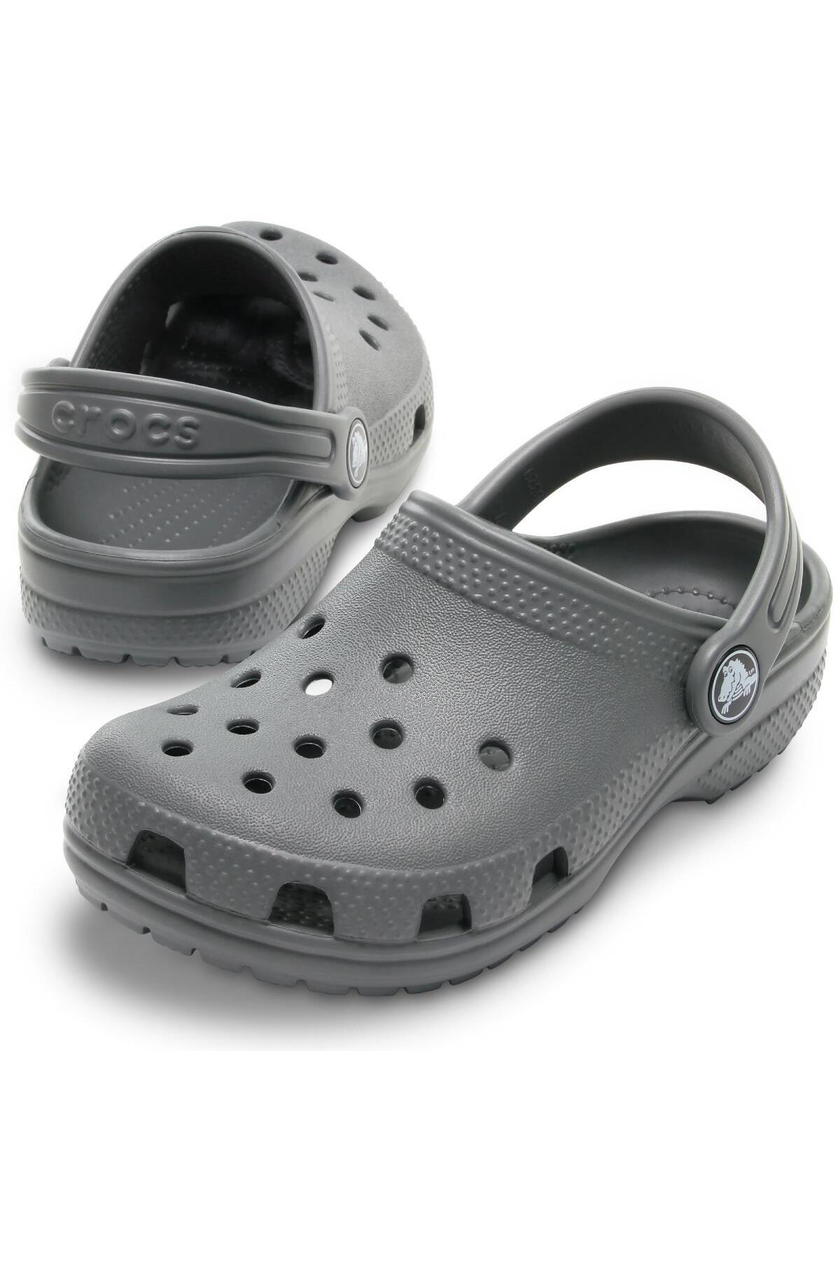 Crocs-شبشب رمادي كلاسيكي للأطفال 2