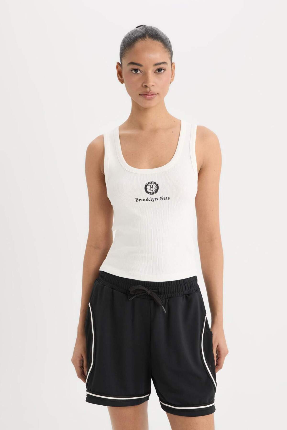 DeFacto-Defactofit Nba Brooklyn Nets Slim Fit Tight-Fitting U-Neck Rib Sportsman Singlet E2358Ax25Sm 6