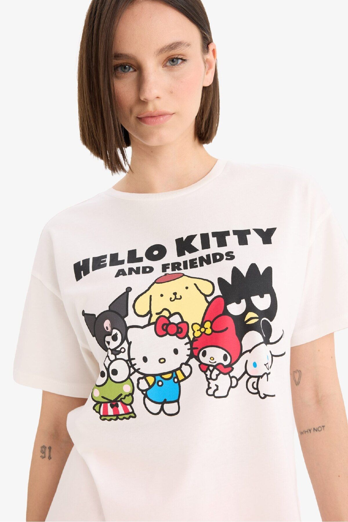 DeFacto-Cool Hello Kitty Oversize Pattern Back Printed Ad/Shoes (E6157Ax25Sm) 4