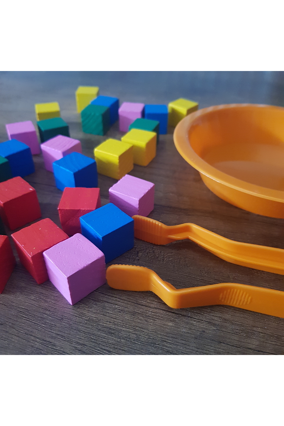 kaan oyuncak Aktarma Oyunu Montessori Renk Ayrıştırma Aktivite Seti 1 Tabak/1 Cımbız /25 Küp fotoğrafı 7 (önizleme)