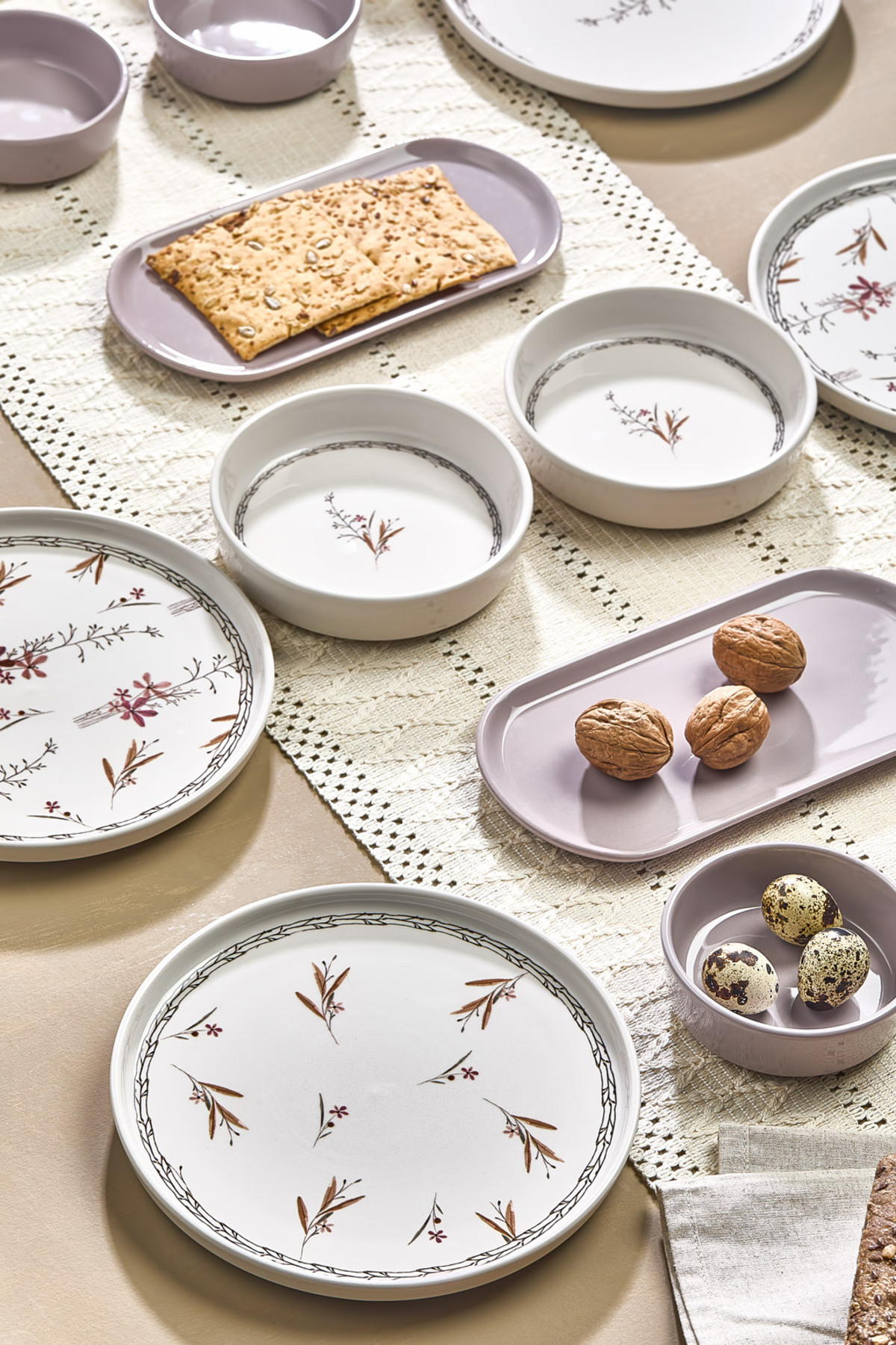 Kitchen Life 14 Piece 6 Seater Spring Branch Breakfast Set-Luxury Breakfast Presentation Set Plate