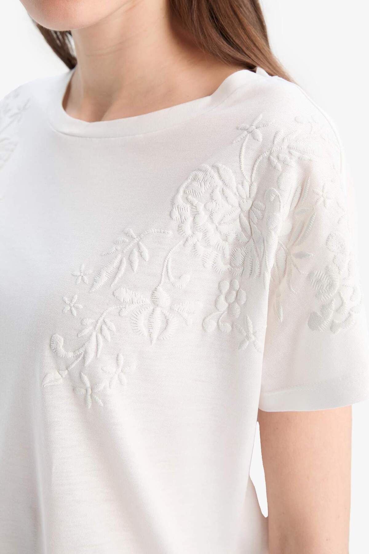 DeFacto-Regular Fit Crew Neck Basic Plain Short Sleeve T-Shirt E0918Ax25Sp 5