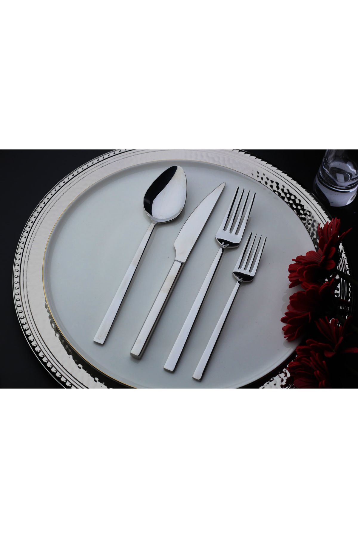 Rollers-Mercan 6-Person 24-Piece Cutlery Set 1