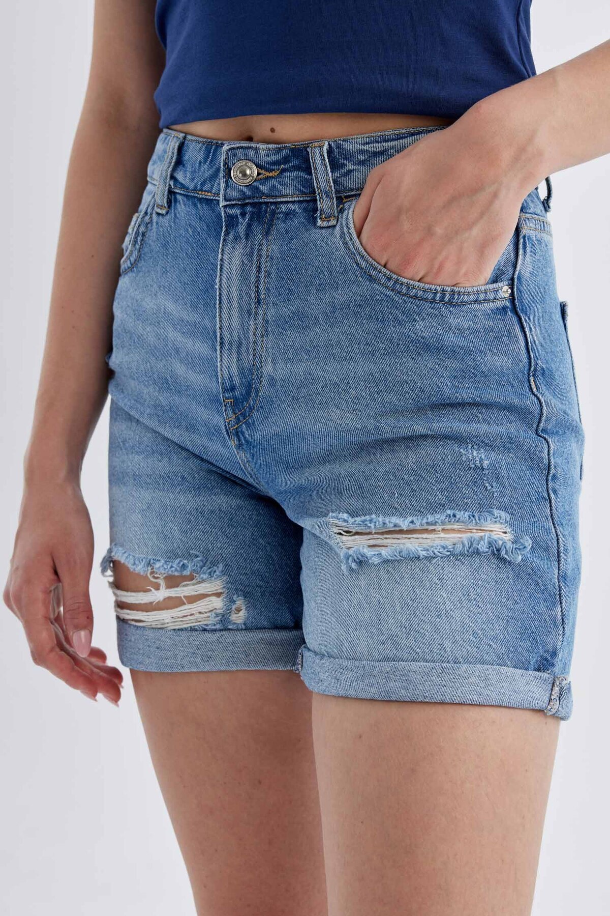DeFacto-Jeansshorts im Boyfriendstil mit hoher Taille - C2469AX24SM 5