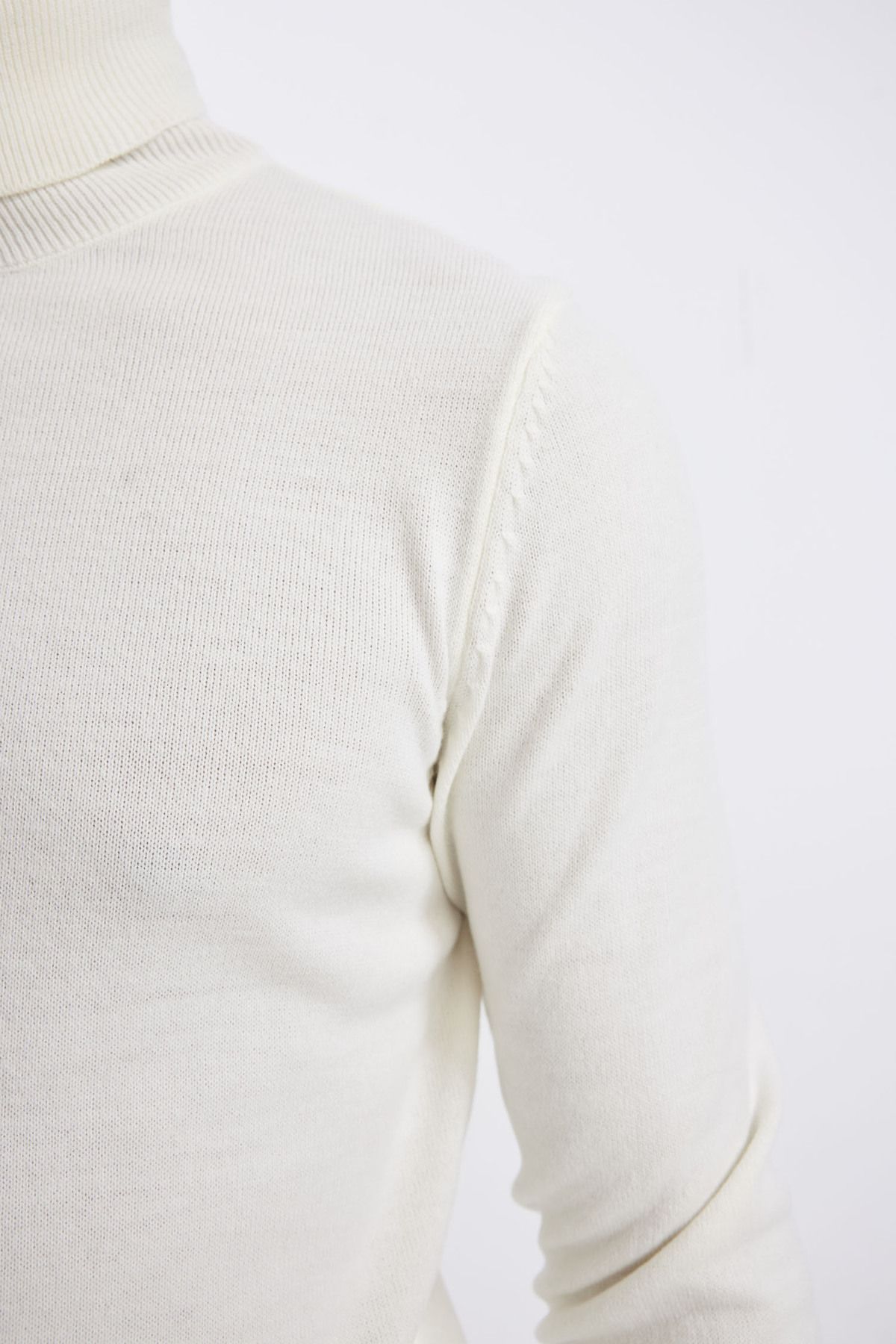 DeFacto-Slim Fit Slim Fit Turtleneck Basic Plain Knitwear Sweater R1124Az23Wn 4