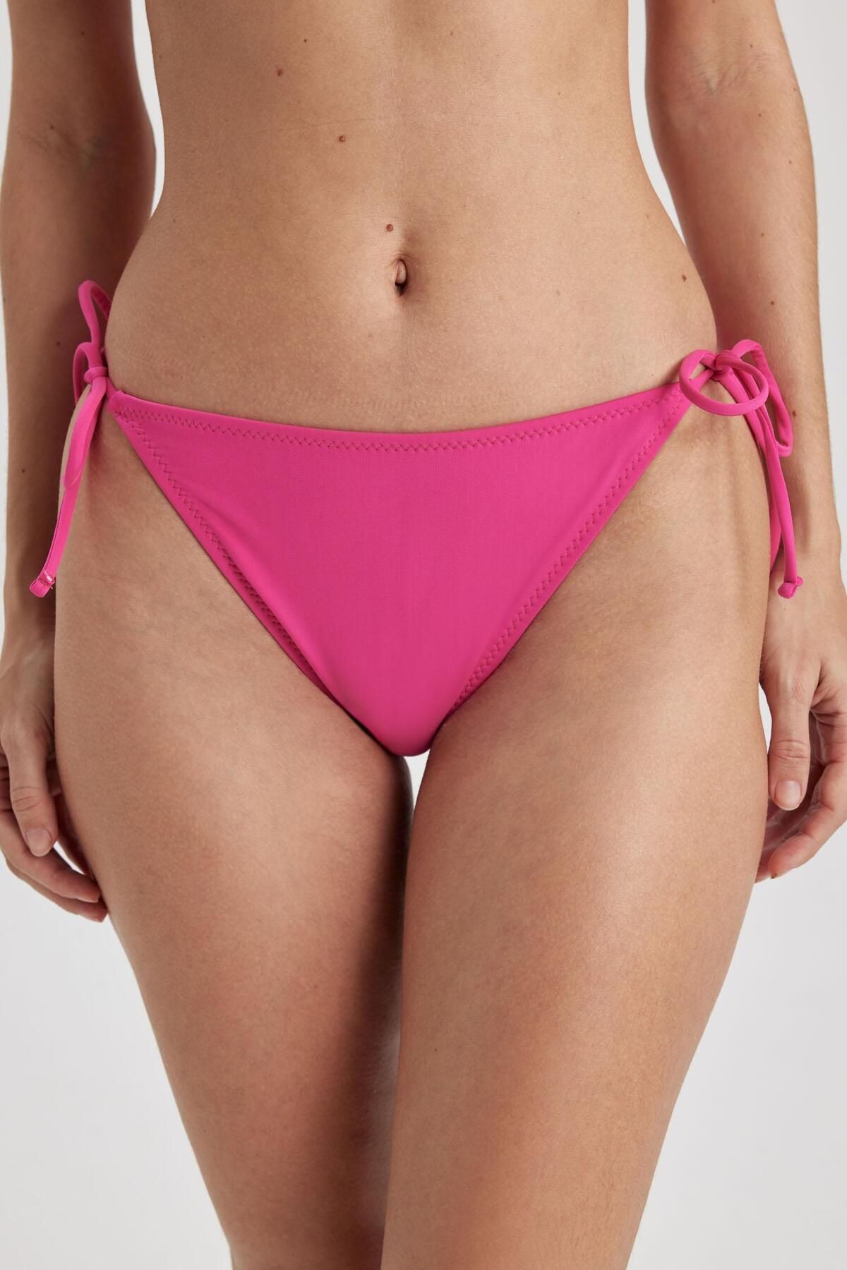 DeFacto-Fall In Love Regular Fit Bikini Bottom T3670az23sp 3
