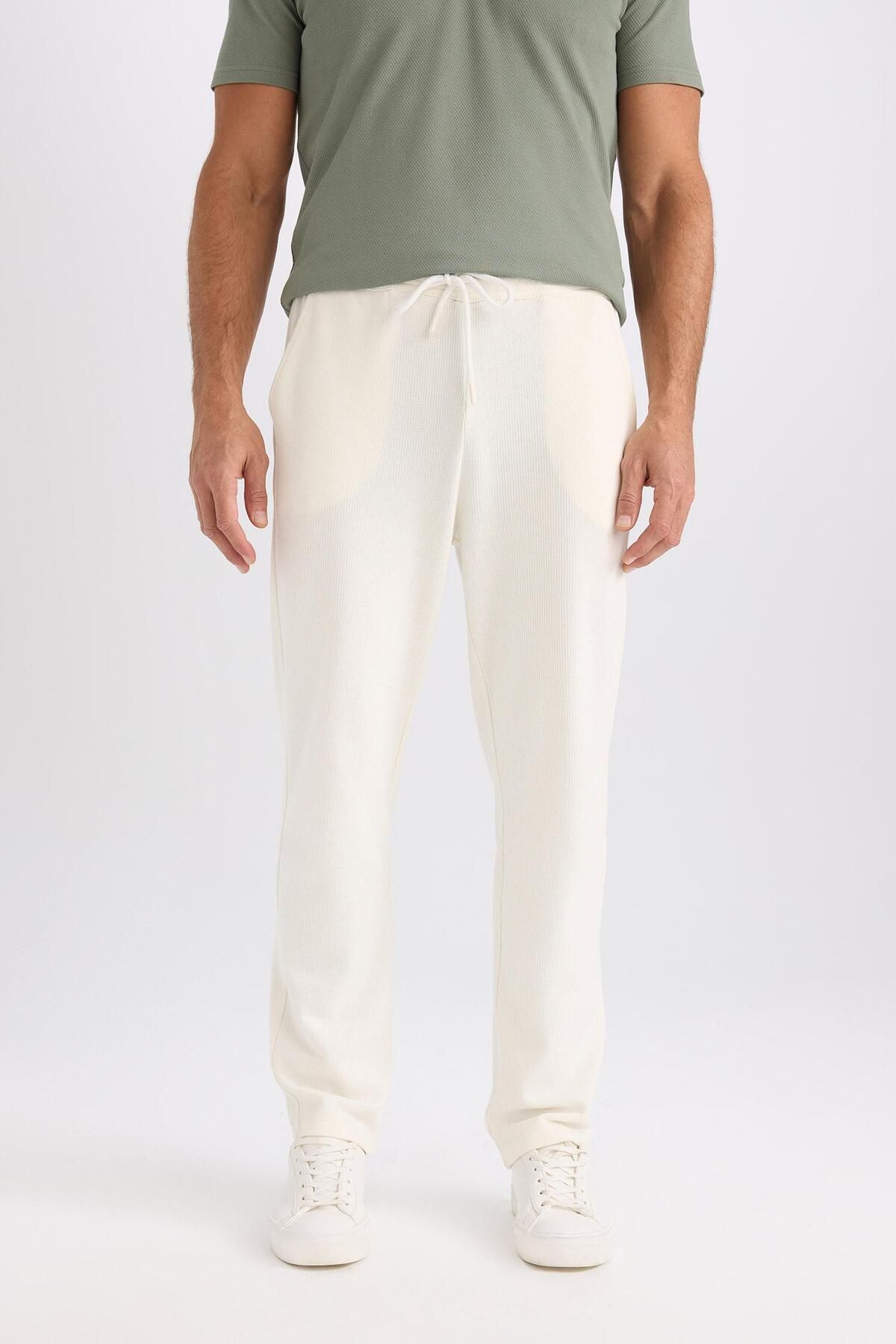 DeFacto-Jogginghose mit normaler Passform, Schnürung an der Taille, Taschendetail, gerader Beinabschluss D9701AX25SP 4
