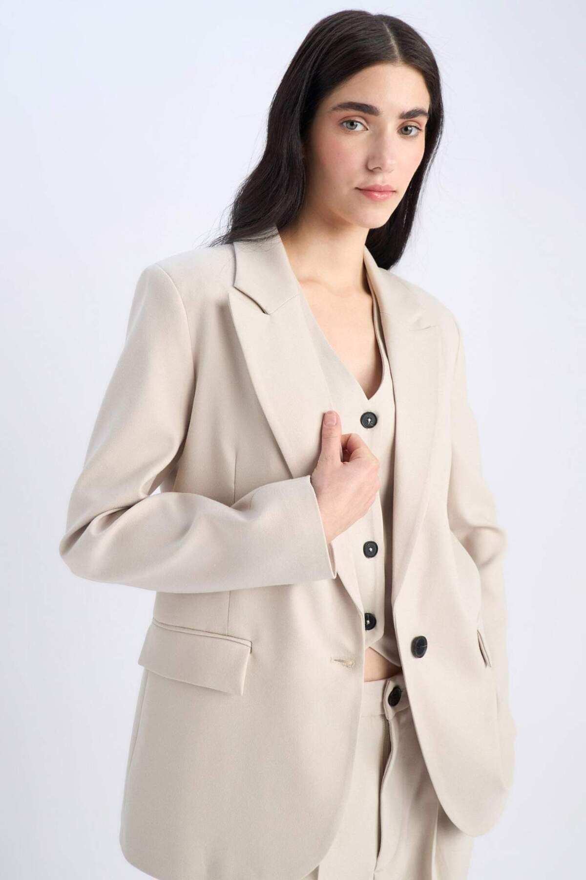 DeFacto-Oversize Wide Fit Buttoned Basic Plain Blazer Jacket B0490Ax25Sp 5