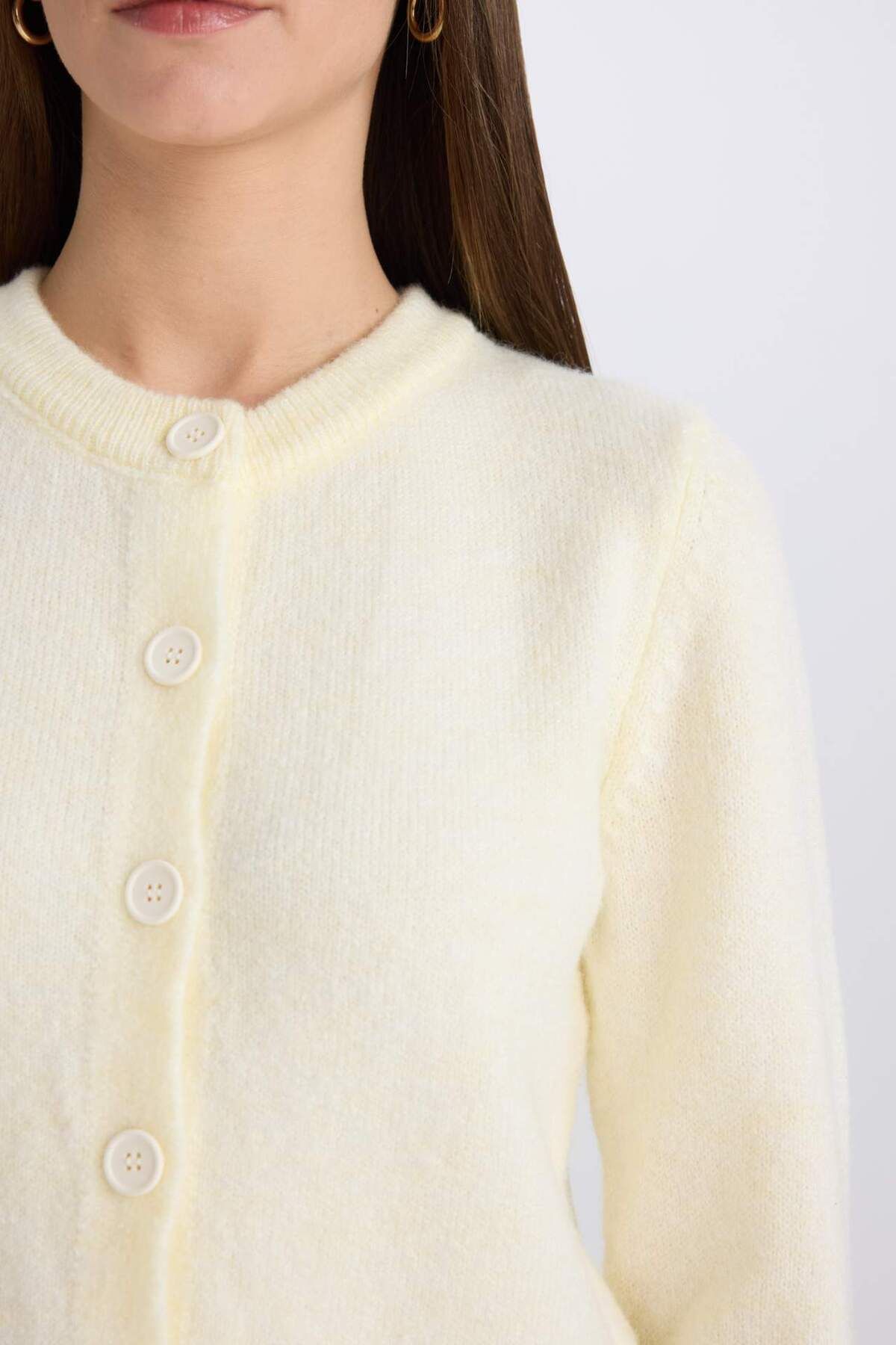 DeFacto-Regular Fit Велосипедний комір Basic Прямі ґудзики Soft Touch М'яка трикотажна кофта E3654AX25SP 5