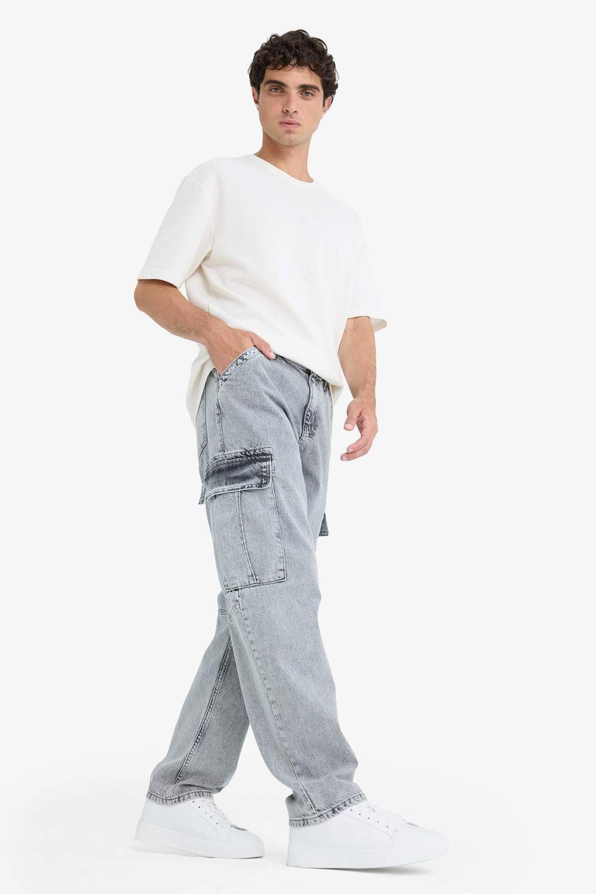 DeFacto-Relax Fit Cargo-Taschen-Jeanshose mit weitem Bein D7263AX25SP 3