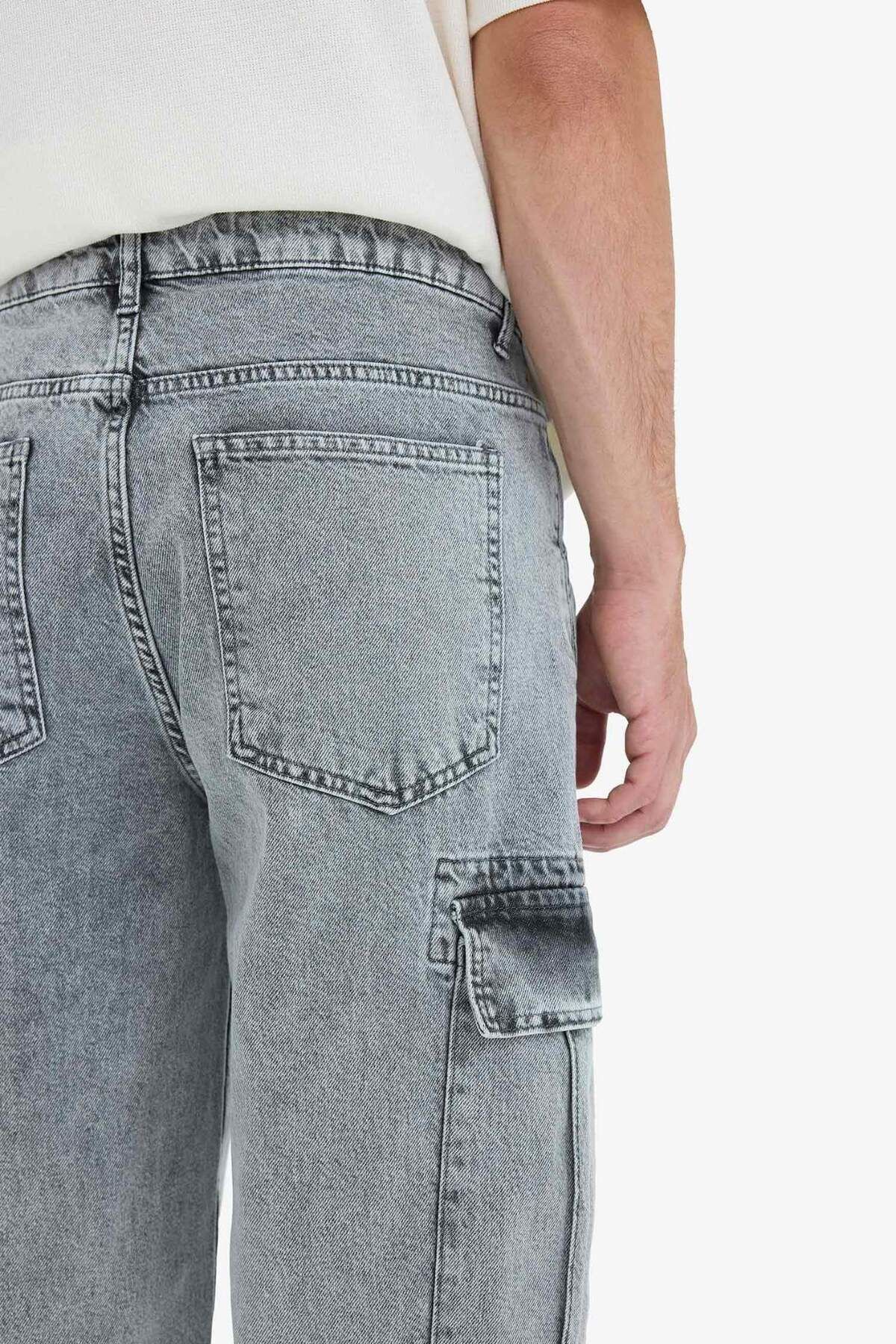 DeFacto-Relax Fit Cargo-Taschen-Jeanshose mit weitem Bein D7263AX25SP 7