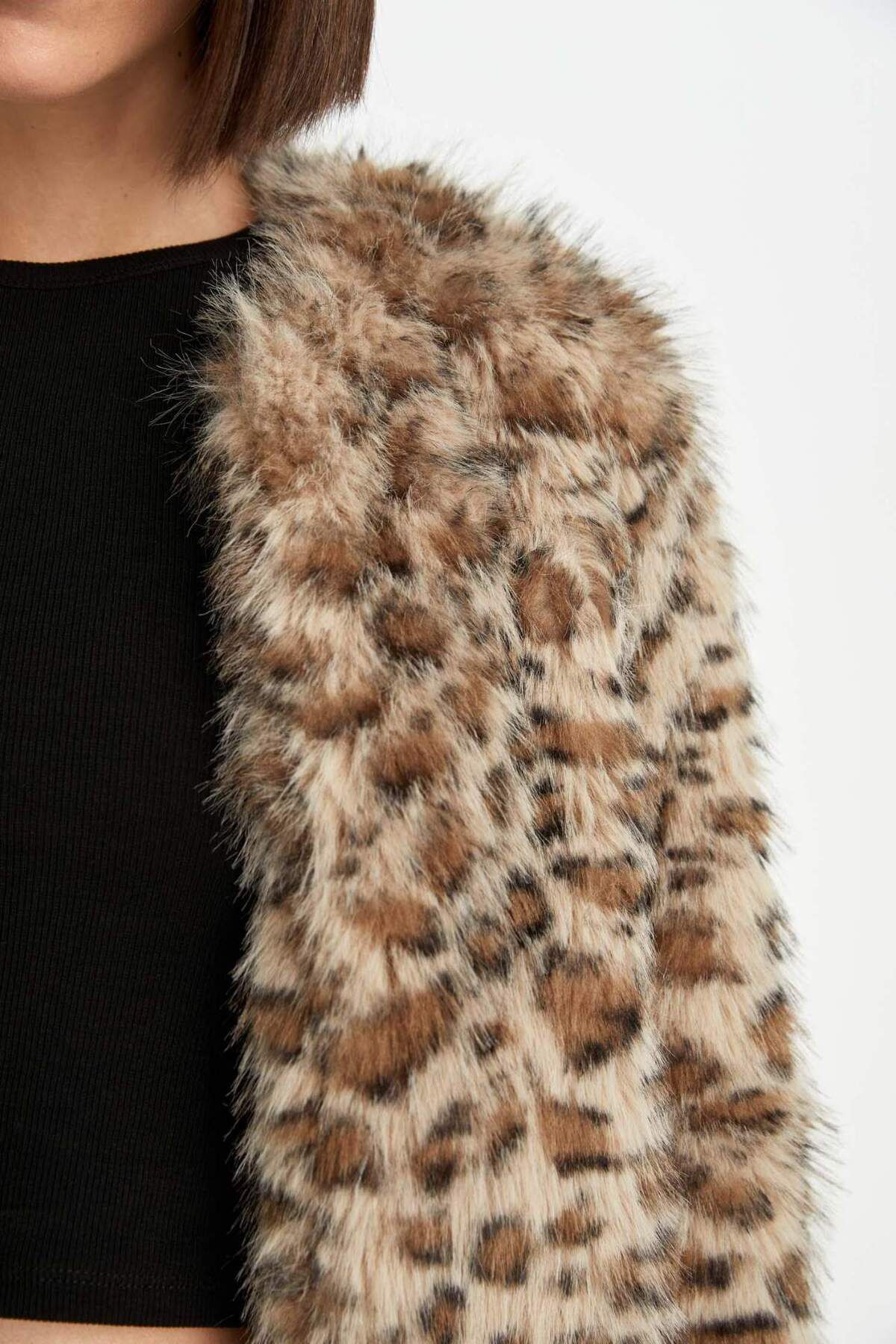 DeFacto-Regular Fit Leopard Print Faux Fur Jacket Coat D6650Ax24Wn 8