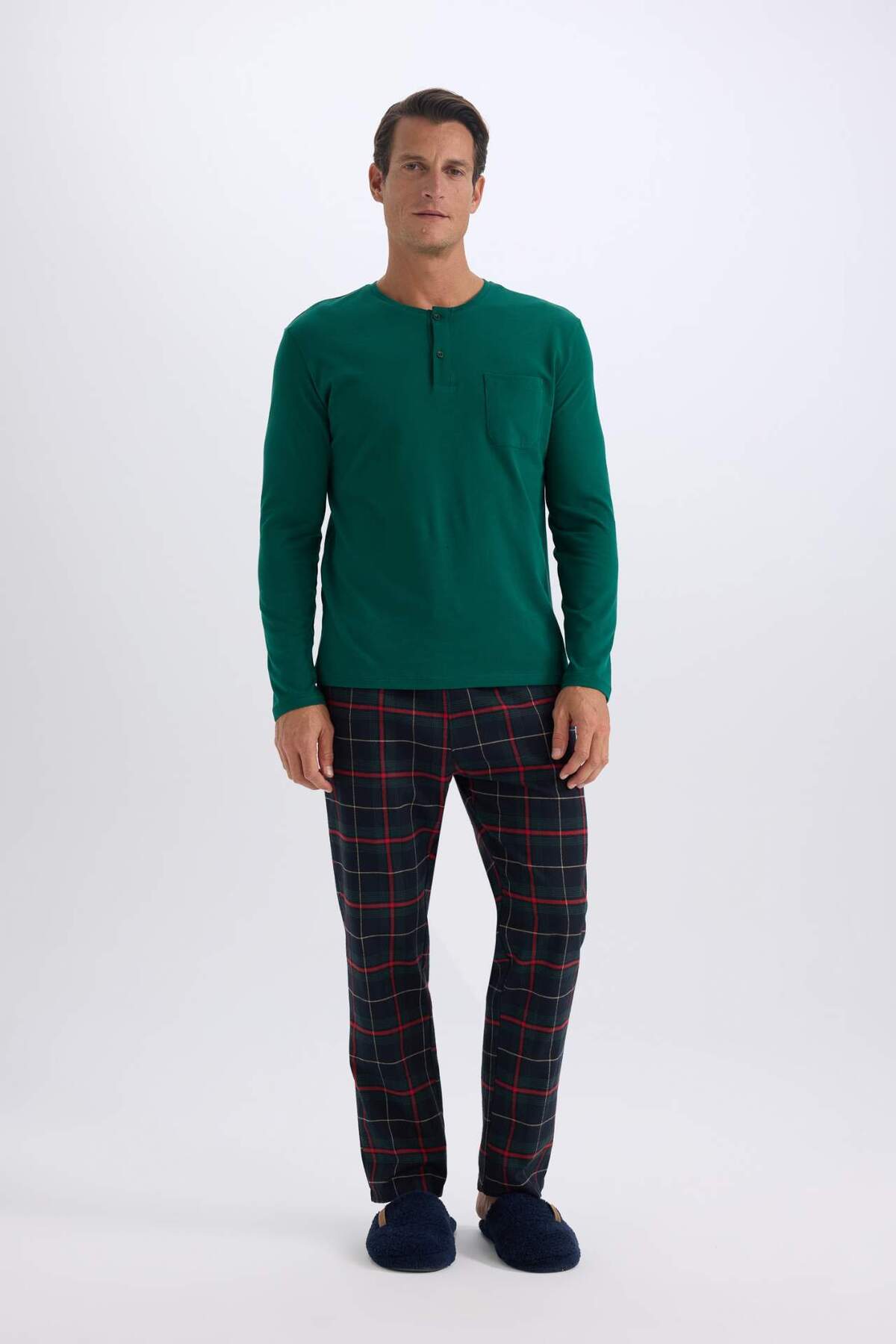 DeFacto-Long Sleeve Crew Neck Regular Fit Pajamas Set - 4W2Dftkc6123__Qzh 1