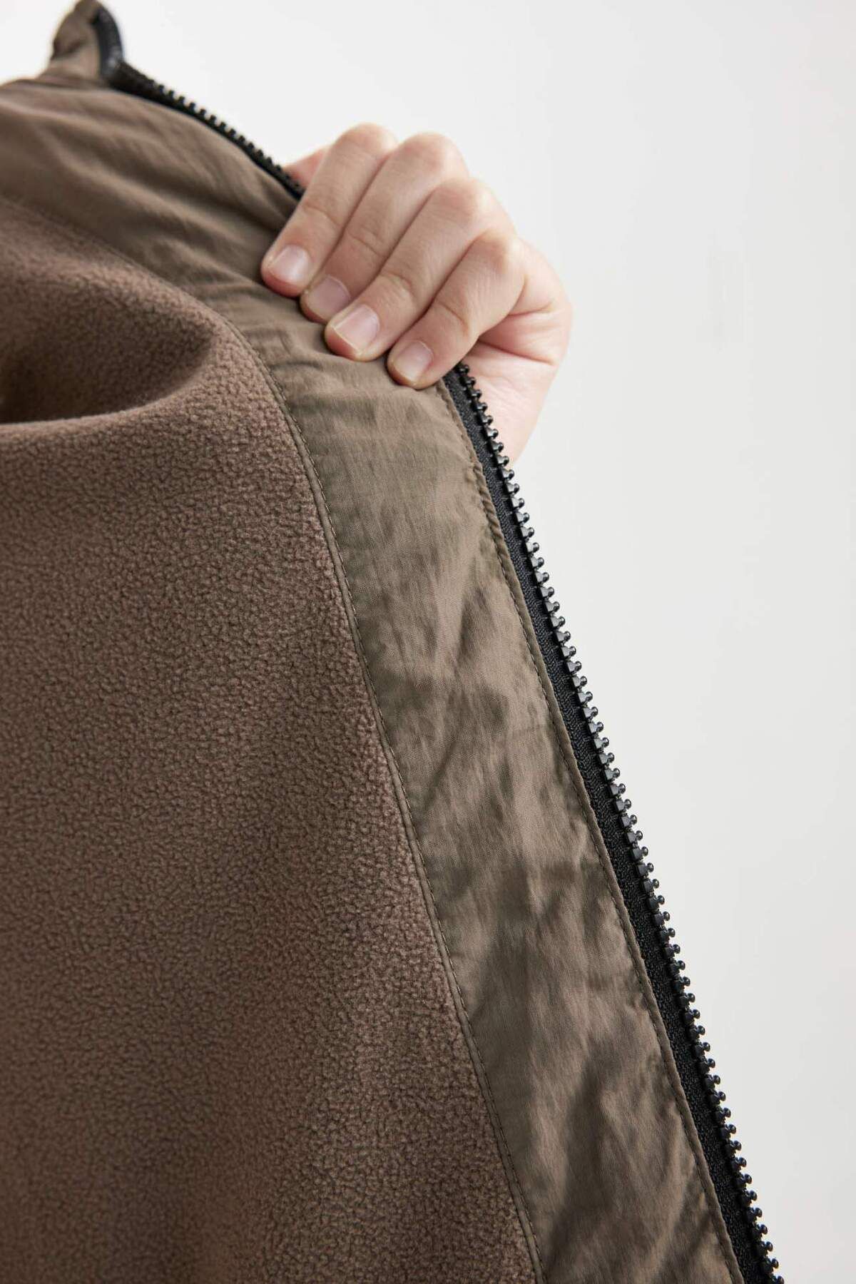 DeFacto-Wasserabweisender, mit Fleece gefütterter Jungenmantel mit Kapuze C9046A824WN 6