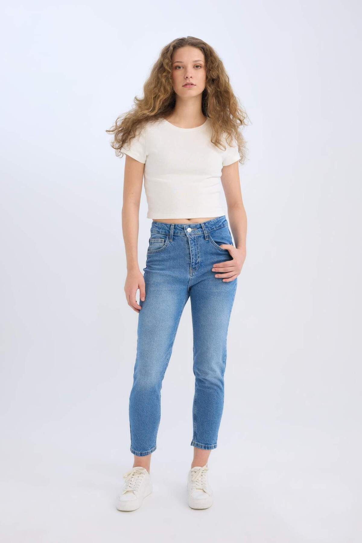Lina Comfort Mom Yüksek Bel Bilek Boy Jean Yıkamalı Pantolon E3439AXNS