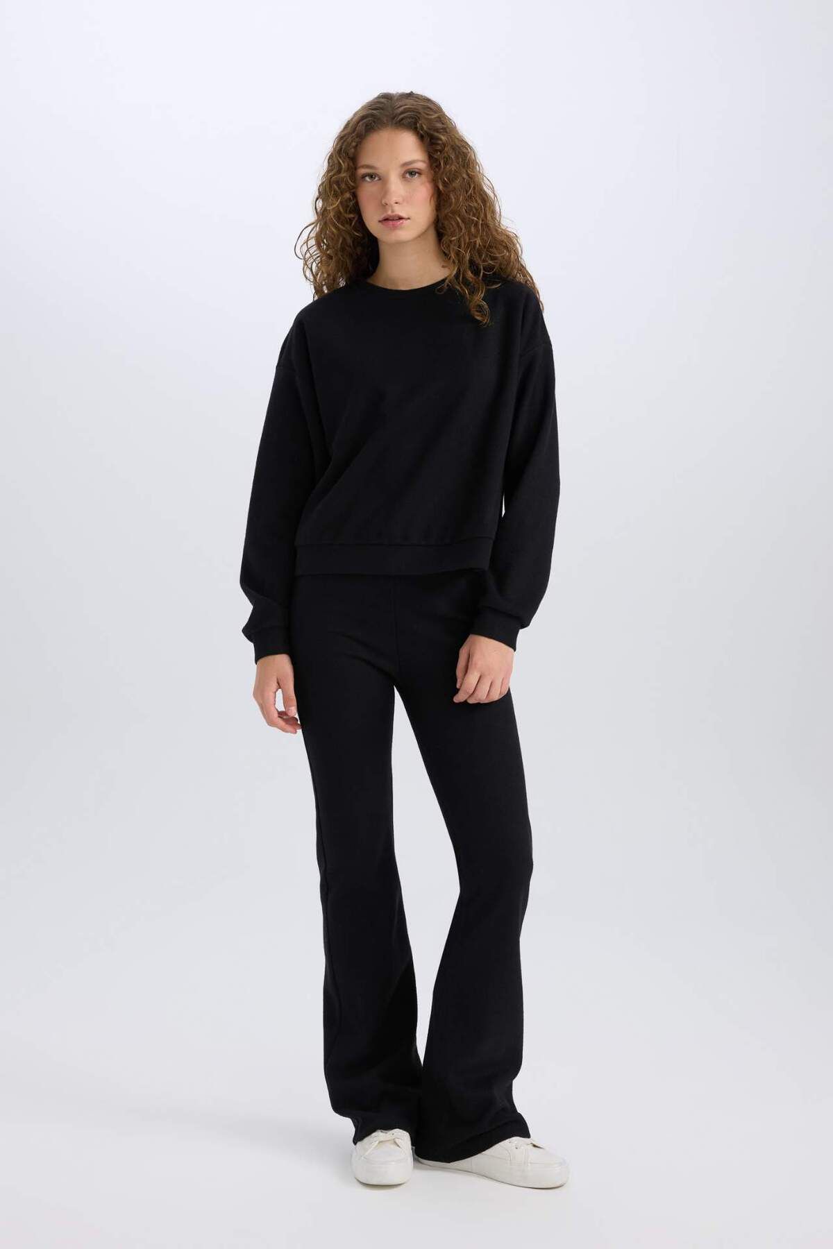 DeFacto-2er-Set Basic Plain Crew Neck Top mit flexibler Taille und langem Unterteil E3841AXNS 1