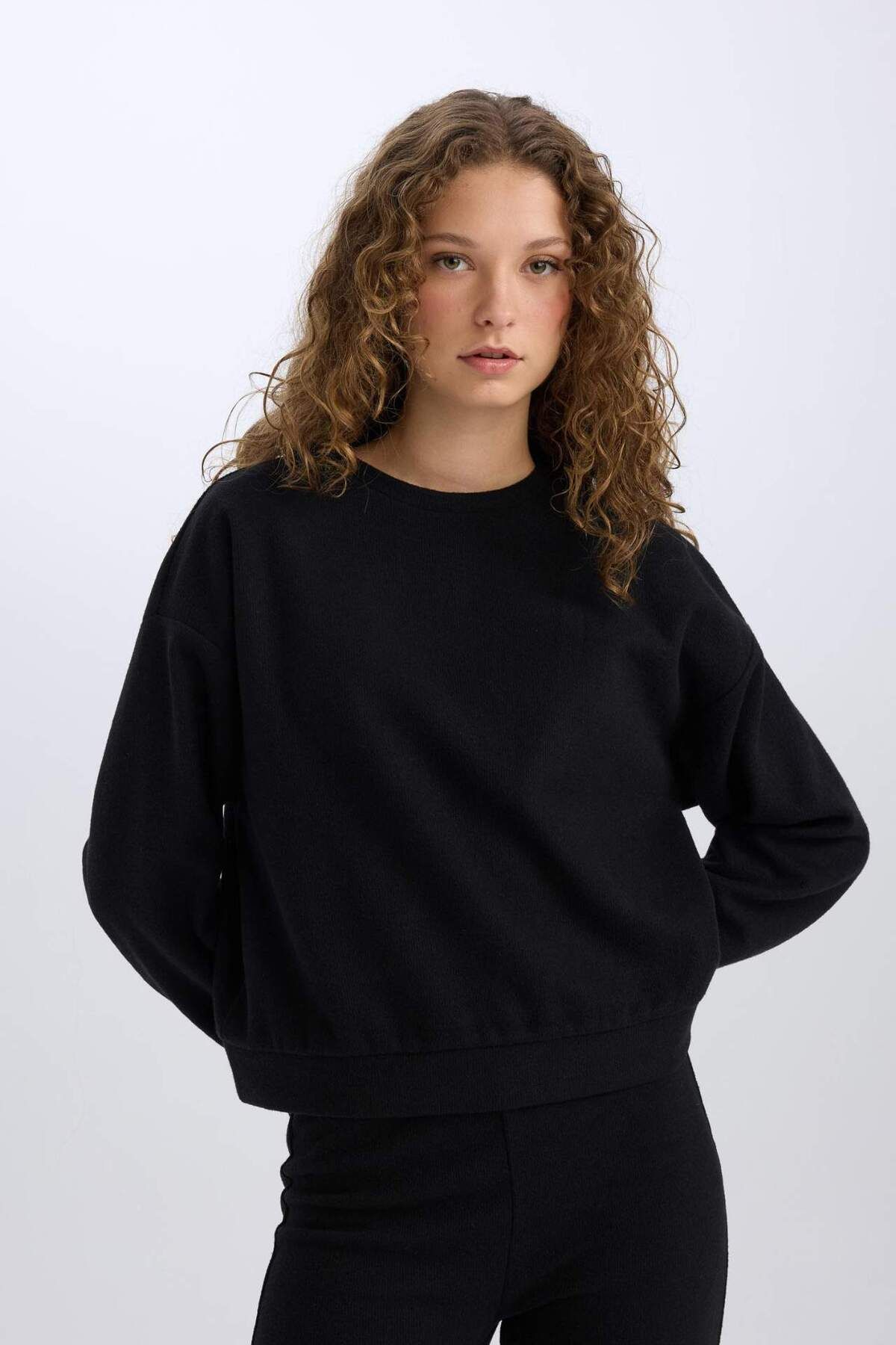 DeFacto-2er-Set Basic Plain Crew Neck Top mit flexibler Taille und langem Unterteil E3841AXNS 3