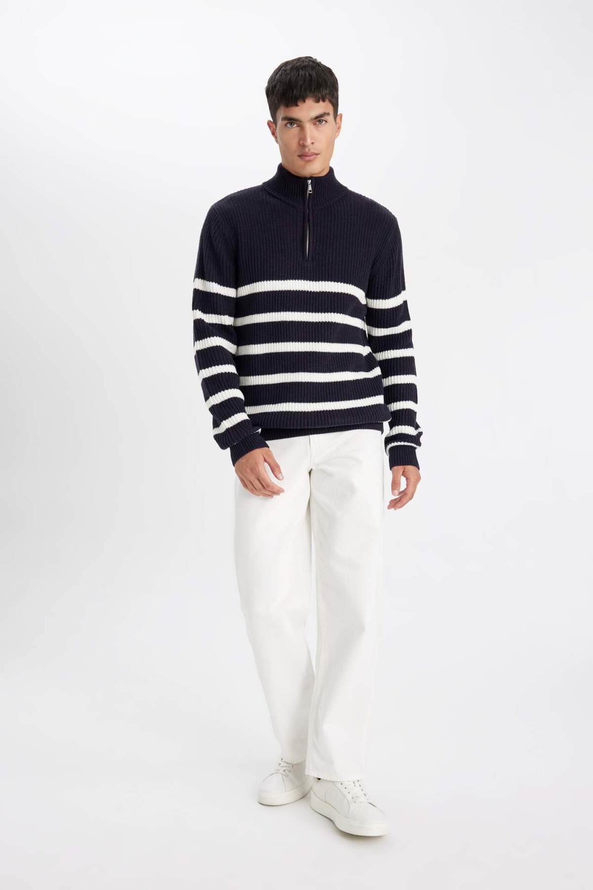 DeFacto-Standard Fit Stand Collar Half Zipper Striped Knitwear Sweater D3274Ax24Wn 2