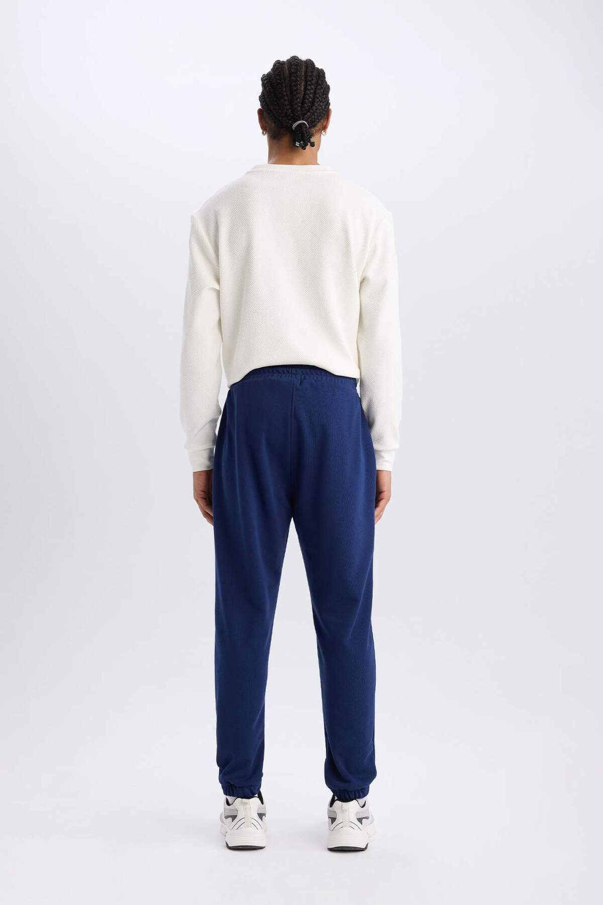 DeFacto-Defactofit Nba Wordmark Jogger Sweatpants Standard Fit with Pockets Lace-Up Waist A7268Ax24Au 6