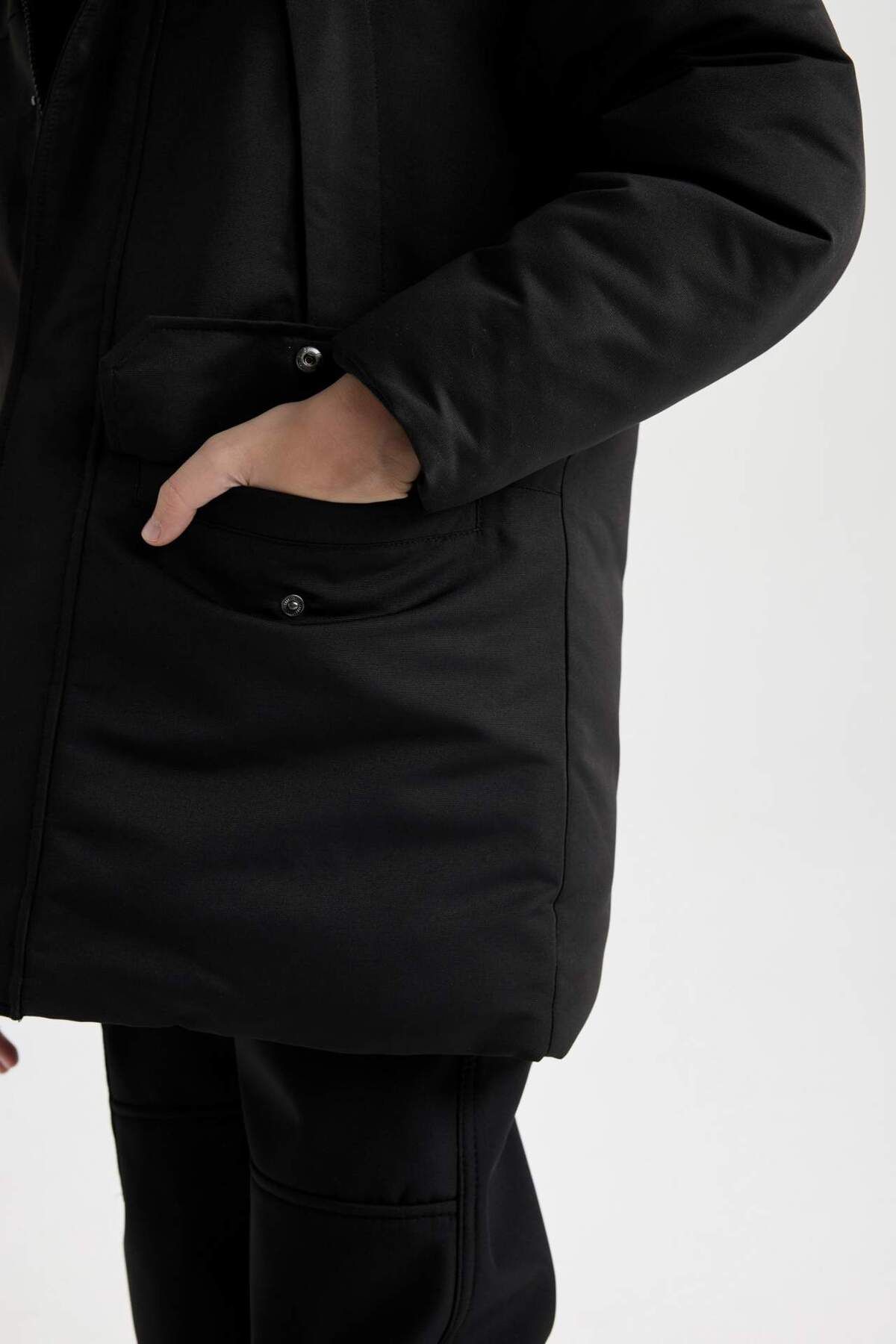 DeFacto-Parka pentru băieți - blană artificială, glugă, căptușeală de pluș, guler detașabil C8783A824WN 5