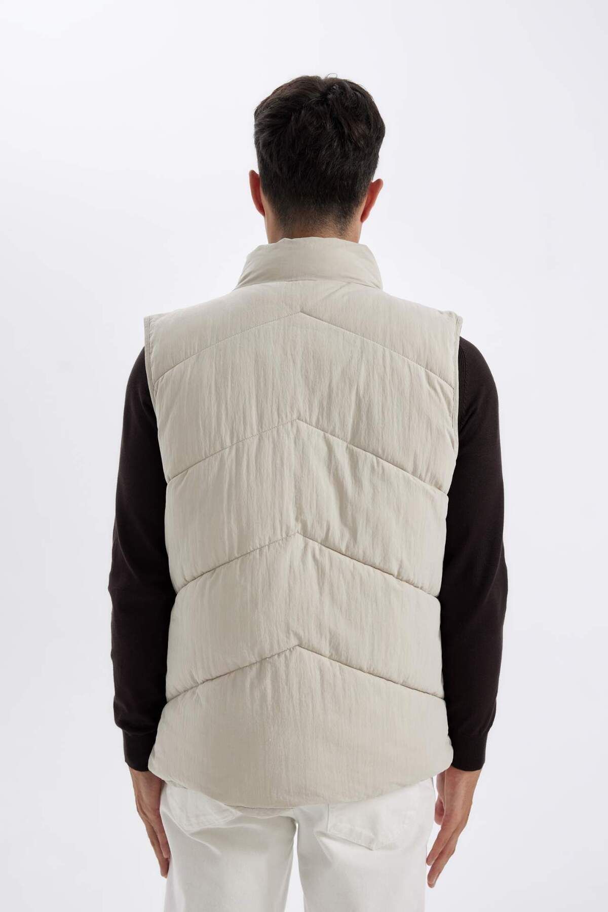 DeFacto-Stand Collar Quilted Puffer Vest with Zipper Pocket C4798Ax24Au 7