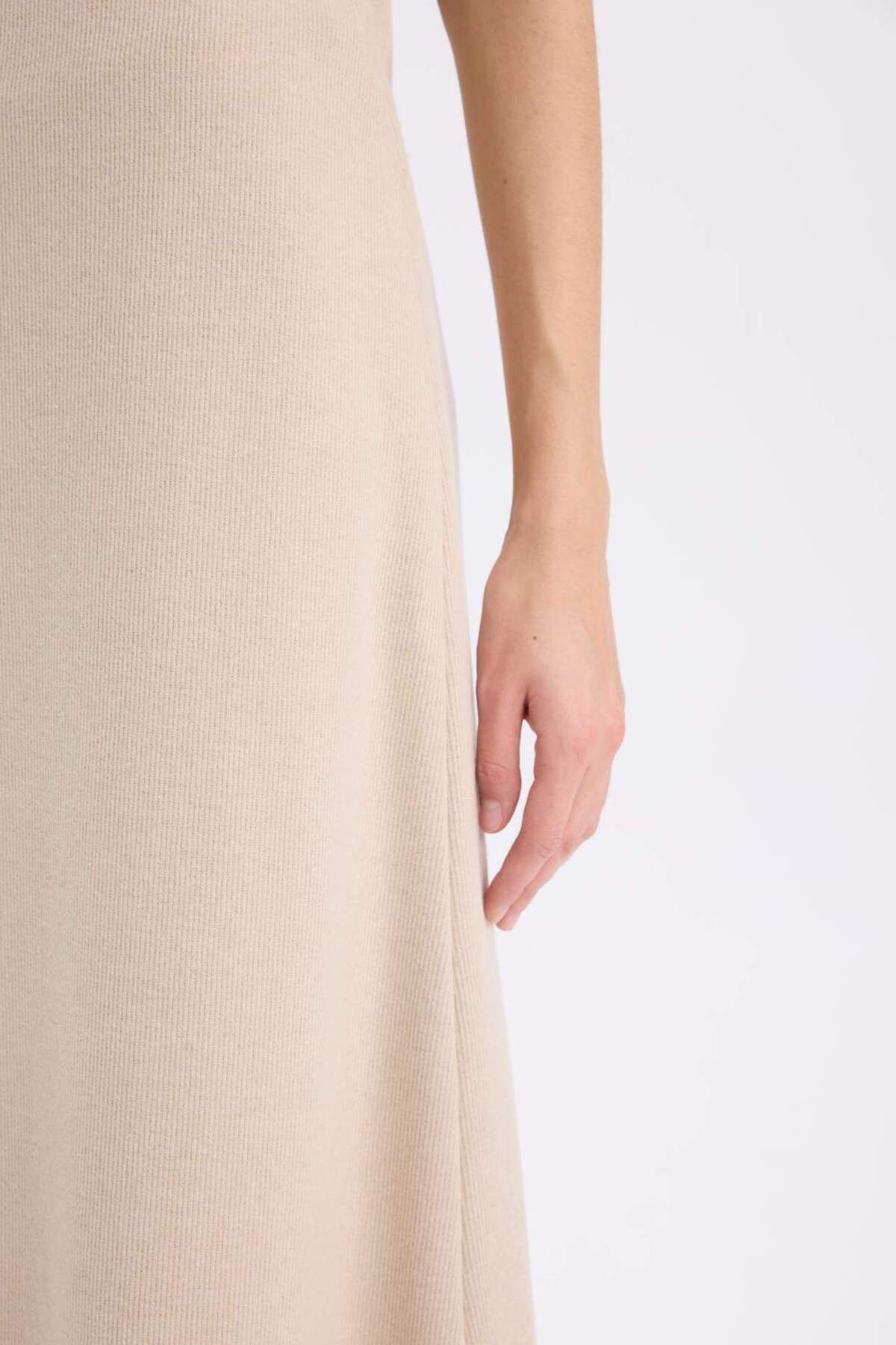 DeFacto-A-Linien-Maxirock mit elastischer Taille, einfarbig, normale Taille, D5407AX24AU 5