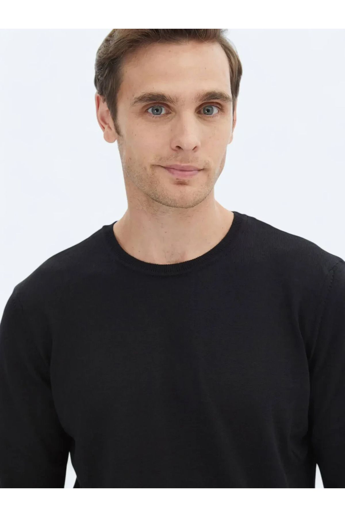 Kip-Black Crew Neck Plain Knit Wool Blended Sweater 3