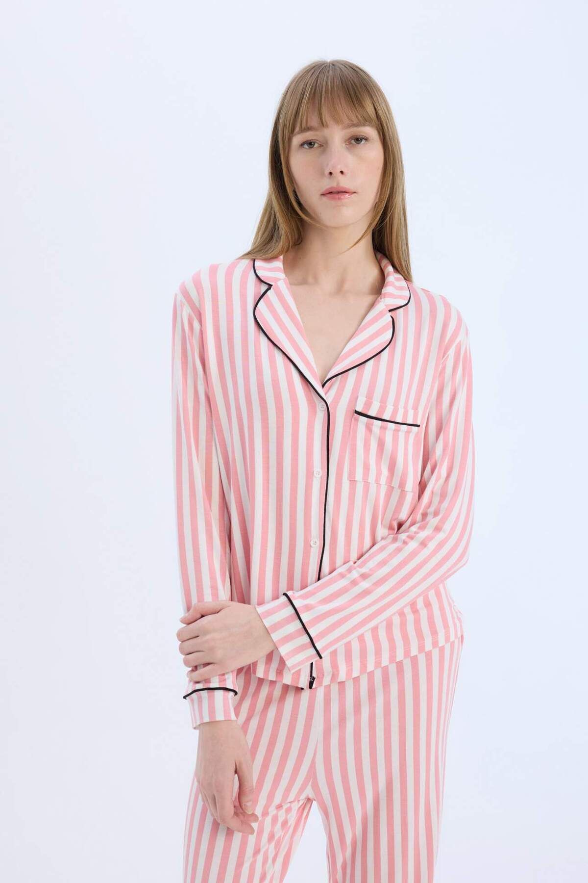 DeFacto-Pajama Set to Fall in Love - Long Sleeve, Patterned, Regular Fit D6845Ax24Au 4